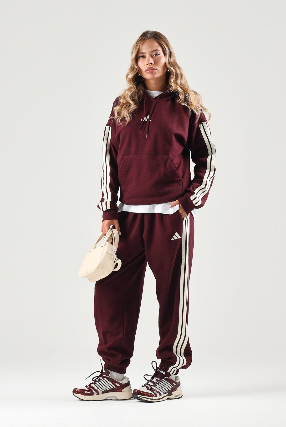 ADIDAS PERFORMANCE Pantaloni ESSENTIALS 3-STRIPES FLEECE bordeaux da donna KZ2081 . ADIDAS PERFORMANCE