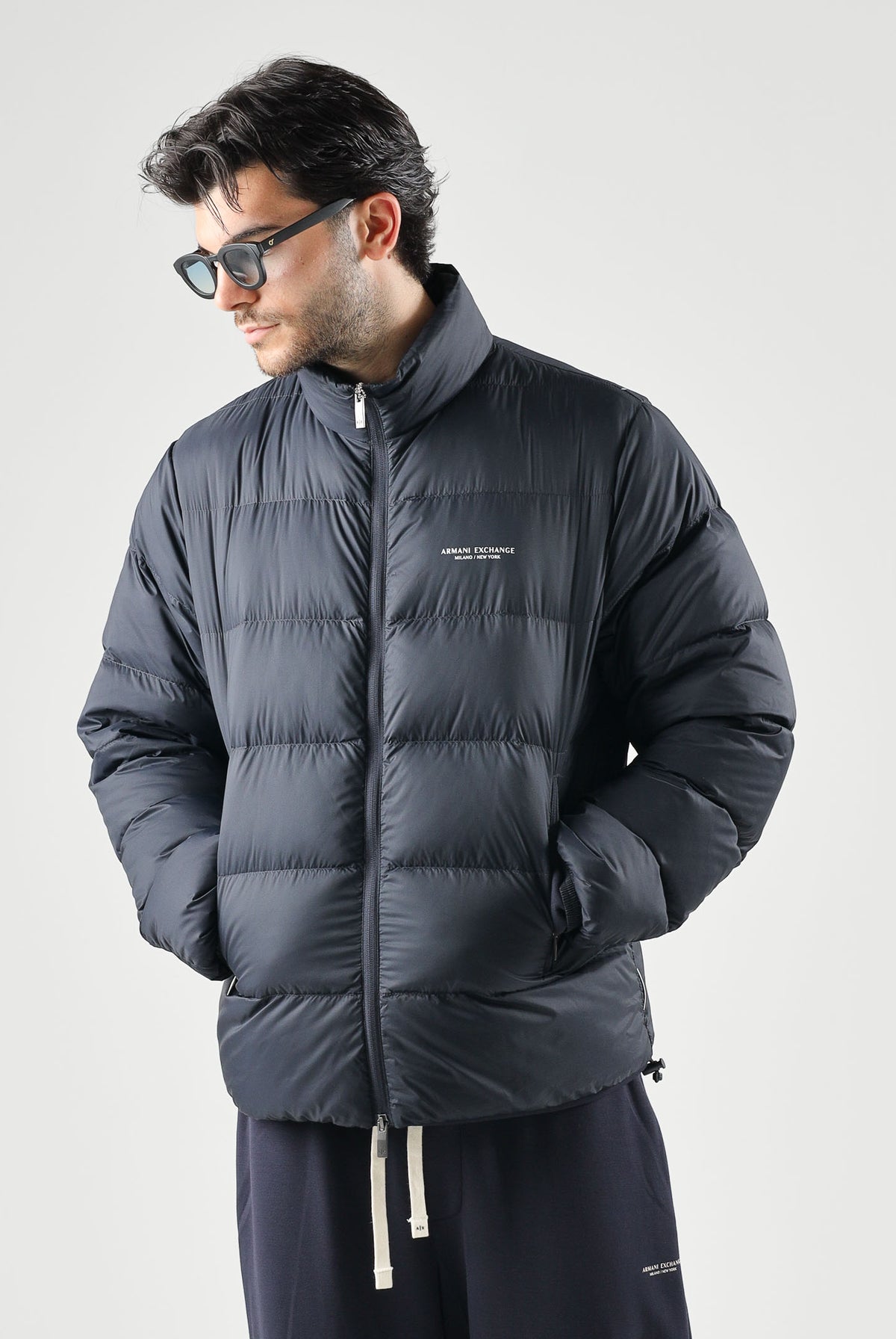 ARMANI EXCHANGE Piumino blu da uomo con collo alto e chiusura frontale con zip integrale XM001575AF16927 UB101 ARMANI EXCHANGE