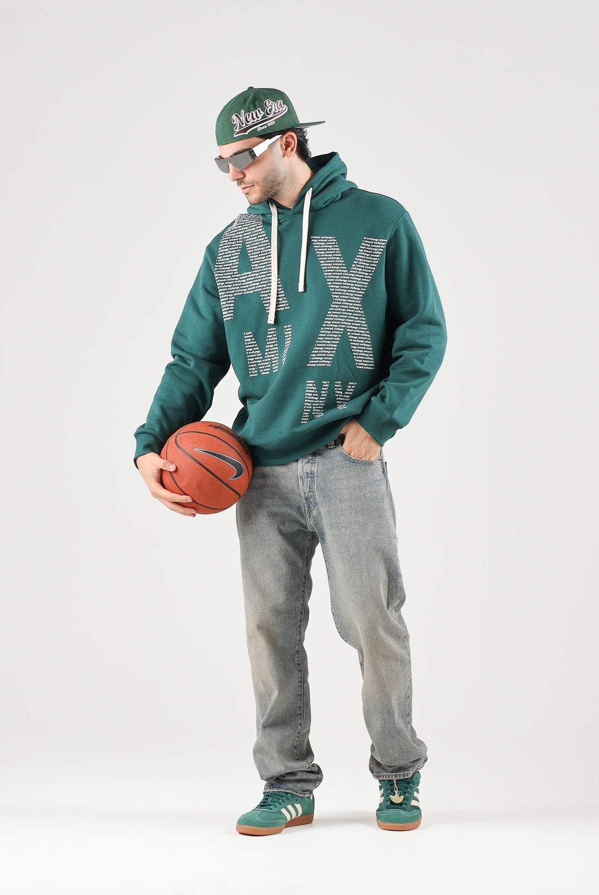 ARMANI EXCHANGE Felpa con cappuccio JUNE BUG verde per uomo con coulisse e maxi logo grafico sul petto. XM002805AF26361 U7330 ARMANI EXCHANGE