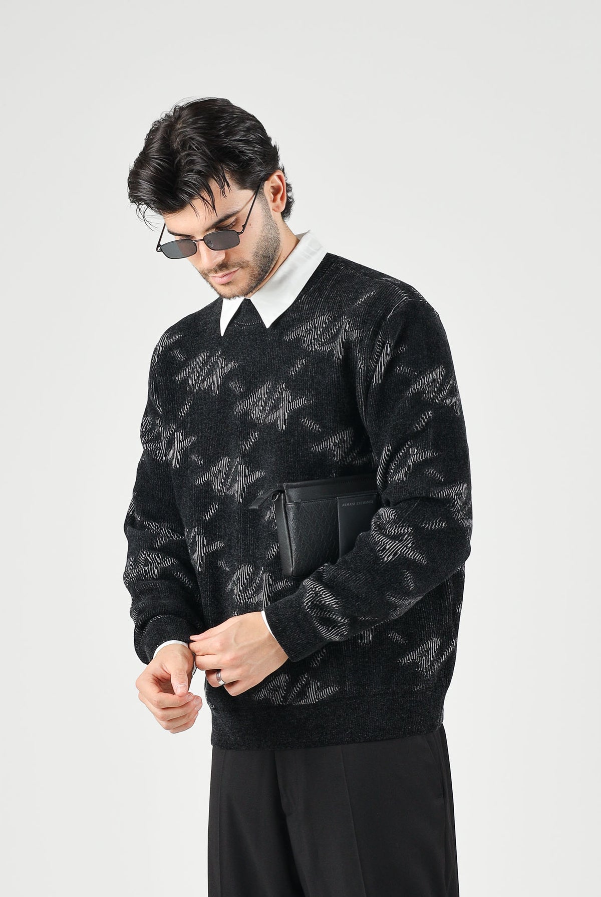 ARMANI EXCHANGE Maglione girocollo JACQUARD nero per uomo con grafica all-over. XM002992AF16916 FC357 ARMANI EXCHANGE