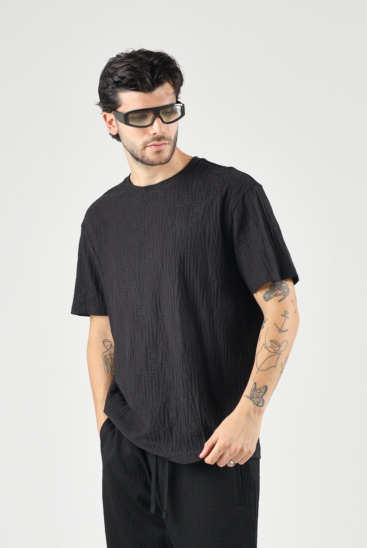 ARMANI EXCHANGE T-shirt basic nera per uomo con girocollo e maniche corte. XM003073AF10337 UC001 ARMANI EXCHANGE