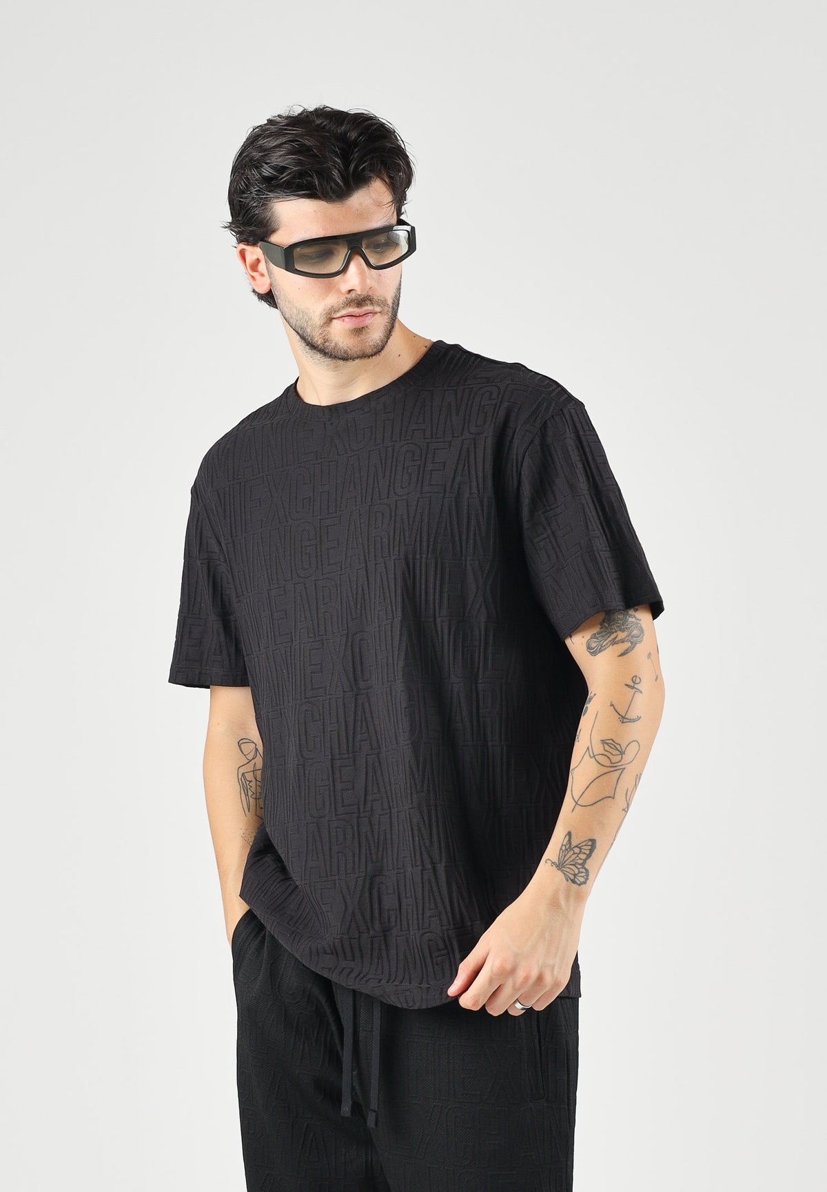 ARMANI EXCHANGE T-shirt basic nera per uomo con girocollo e maniche corte. XM003073AF10337 UC001 ARMANI EXCHANGE
