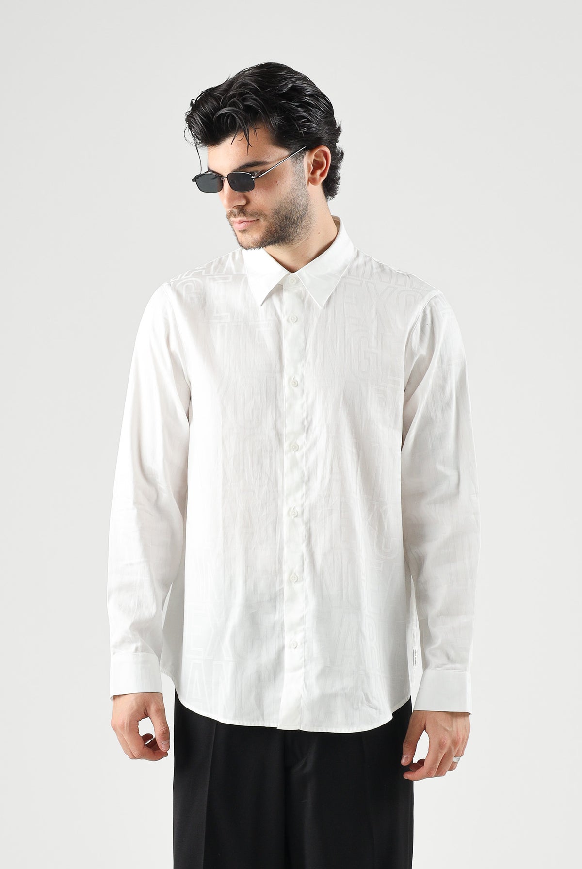 ARMANI EXCHANGE Camicia off white-bianca per uomo con colletto rigido e chiusura frontale con bottoni. XM003244AF13131 U0009 ARMANI EXCHANGE