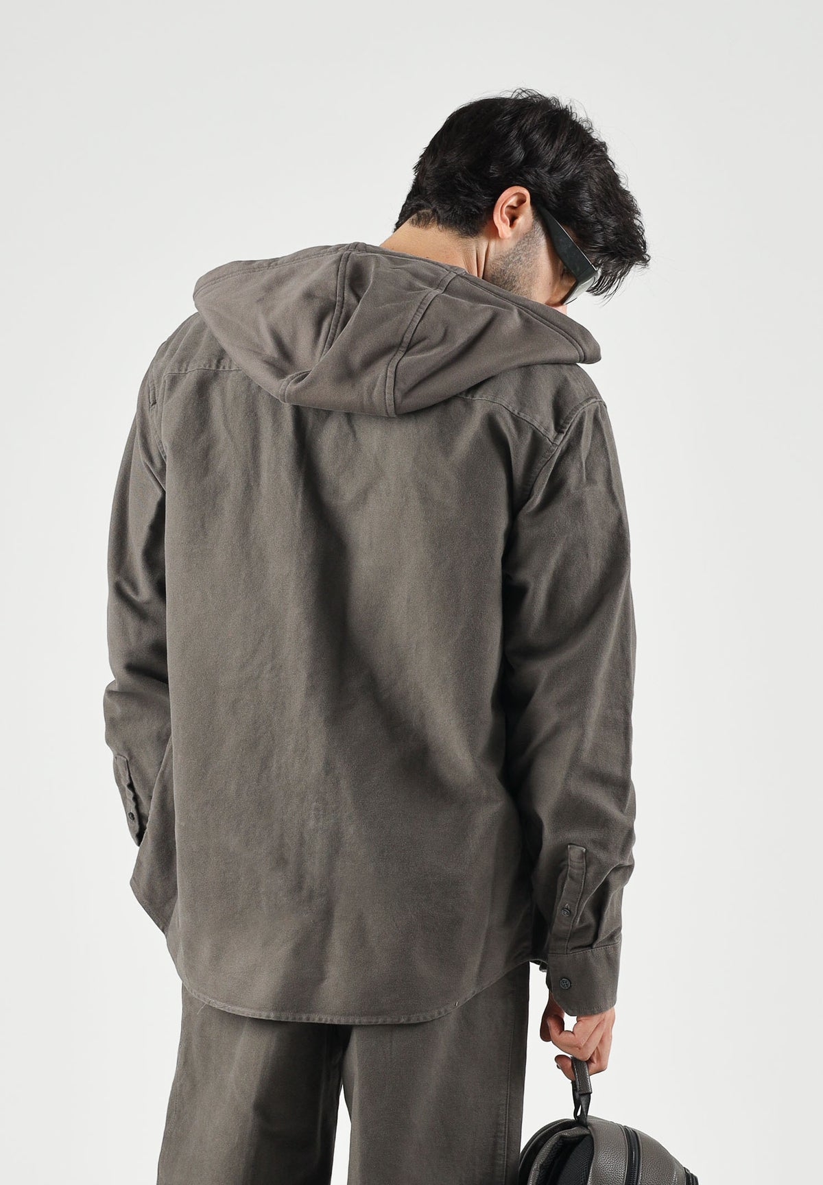 ARMANI EXCHANGE Giacca camicia falcon-grigio per uomo con cappuccio e tasche applicate sul petto. XM003259AF27115 U6125 ARMANI EXCHANGE