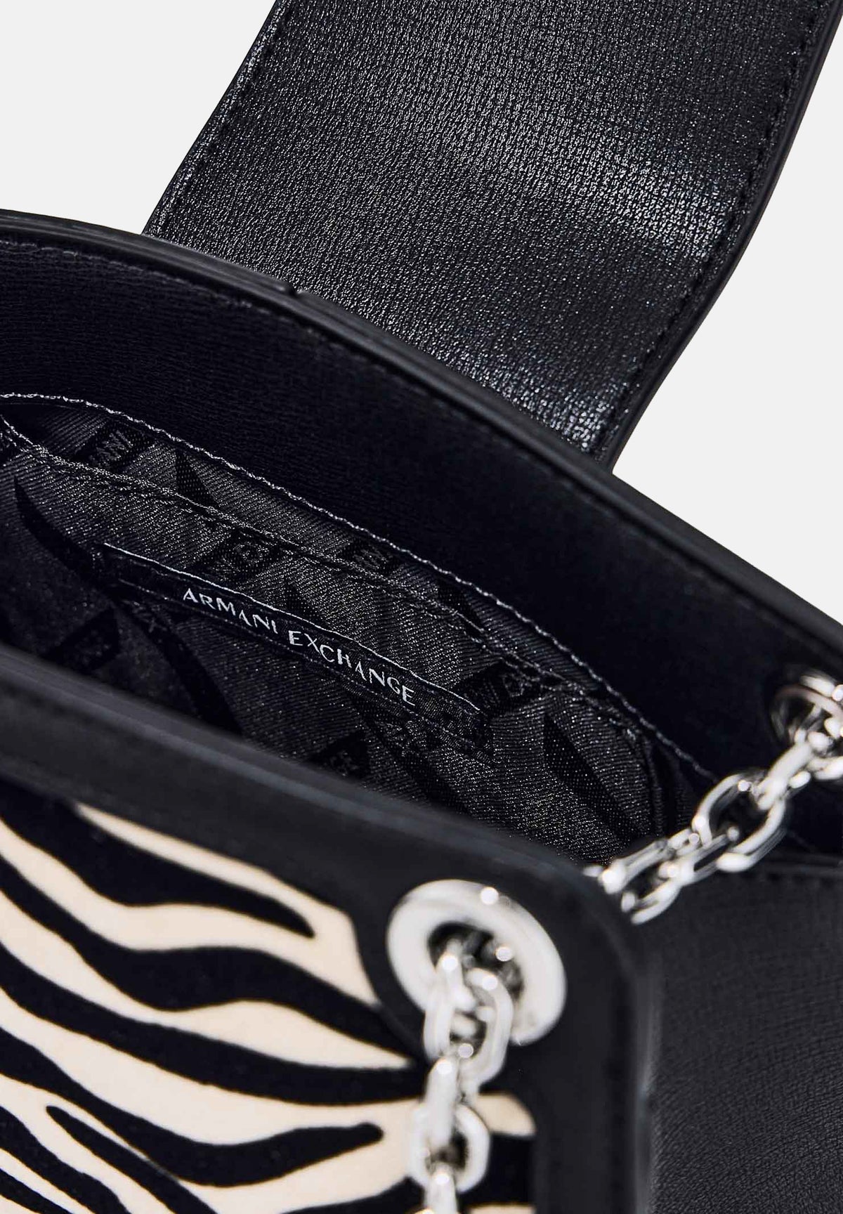 ARMANI EXCHANGE Borsa a mano nera script da donna con fantasia animalier XW000281AF26445 MC149 ARMANI EXCHANGE