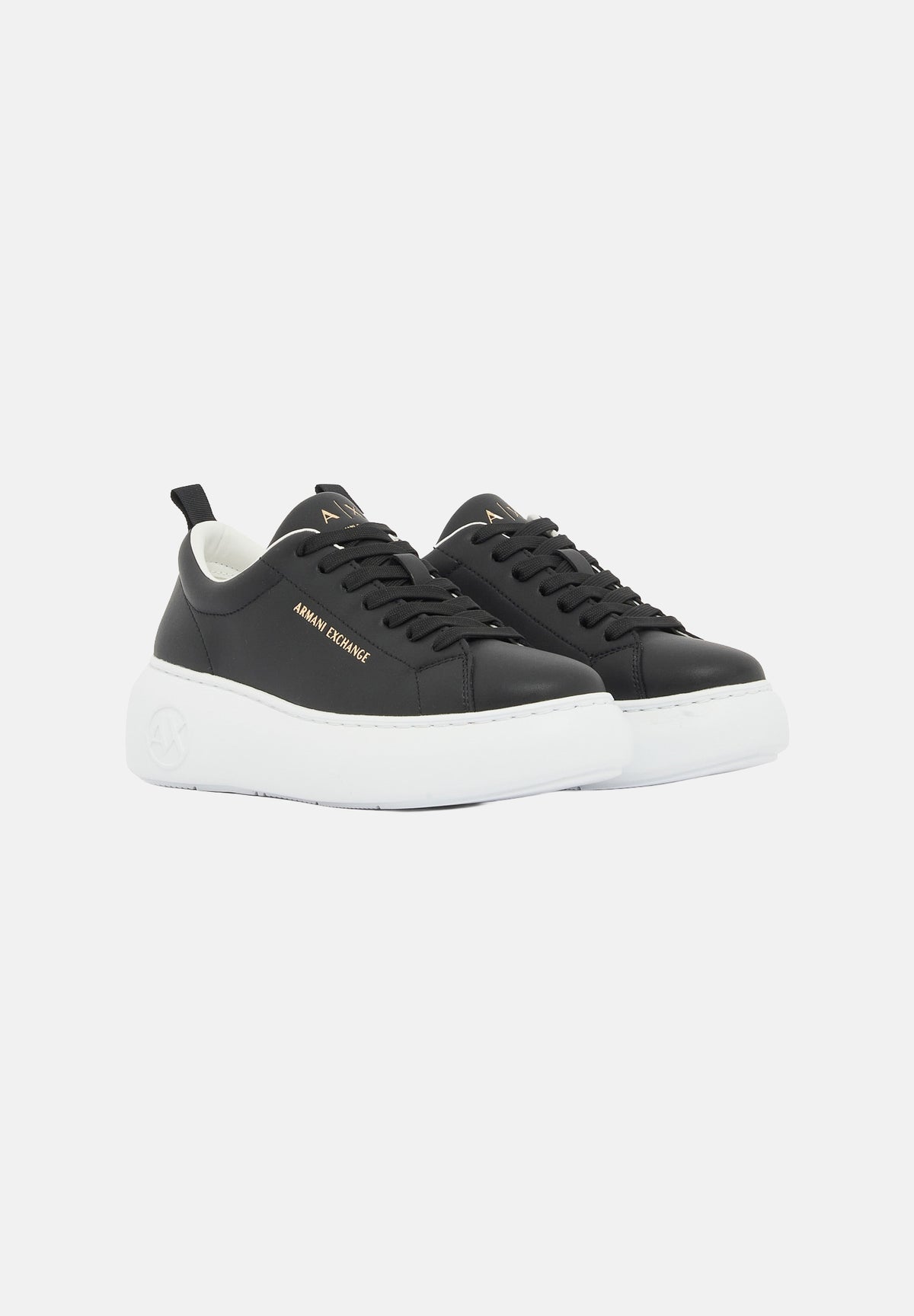 ARMANI EXCHANGE Sneakers nera da donna con profilo basso e suola platform rialzata. XW002790AF11912 UC001 ARMANI EXCHANGE
