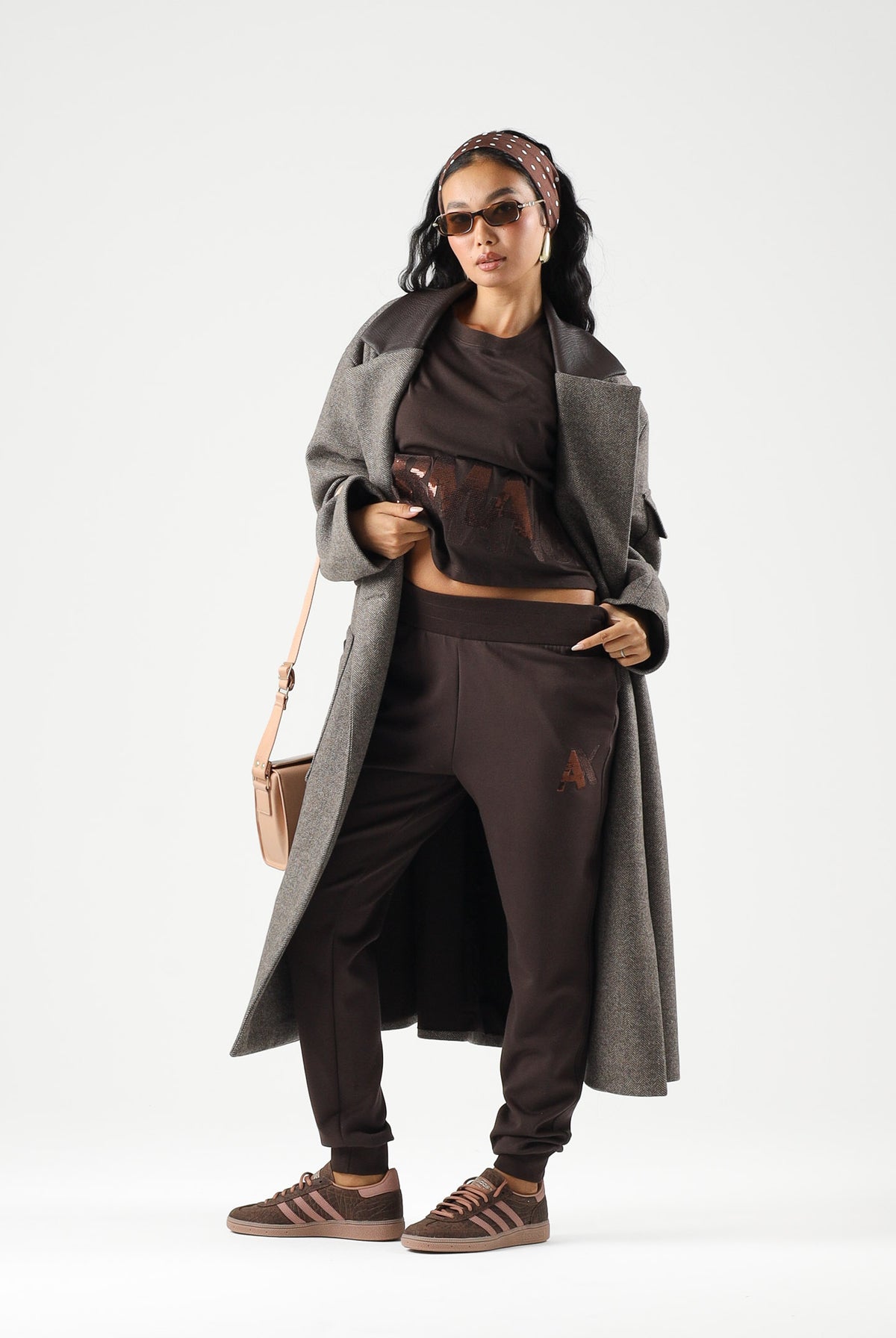 ARMANI EXCHANGE Pantaloni JOGGER antagonist-marroni per donna con coulisse in vita e polsini alle caviglie. XW002862AF13397 U6032 ARMANI EXCHANGE