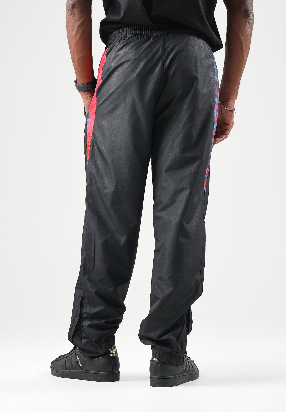 AUSTRALIAN Pantaloni sportivi TRACK PANT neri da uomo con inserti laterali stampati ARUPA0023 003 AUSTRALIAN
