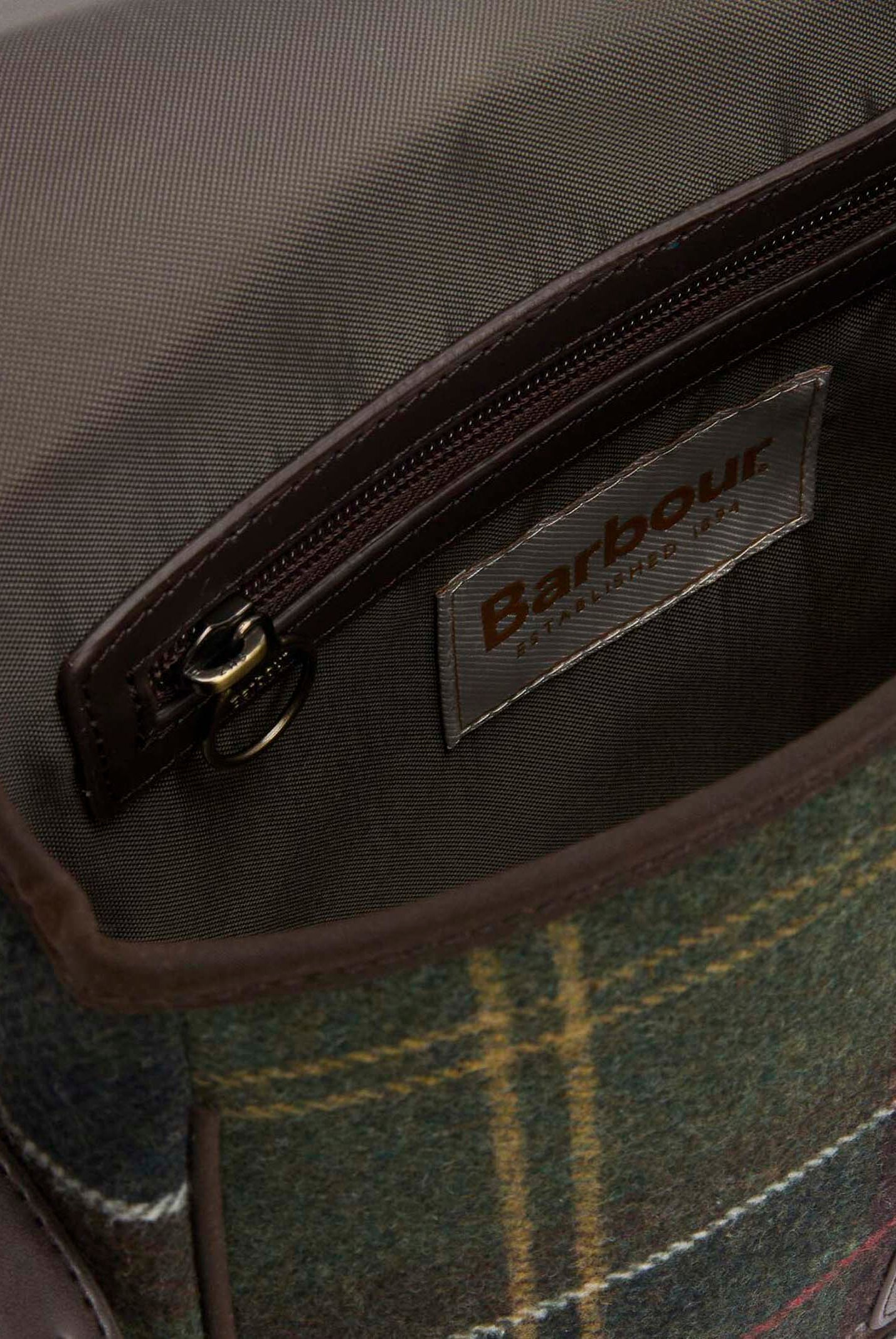 262MLBA0479 OL91 BARBOUR