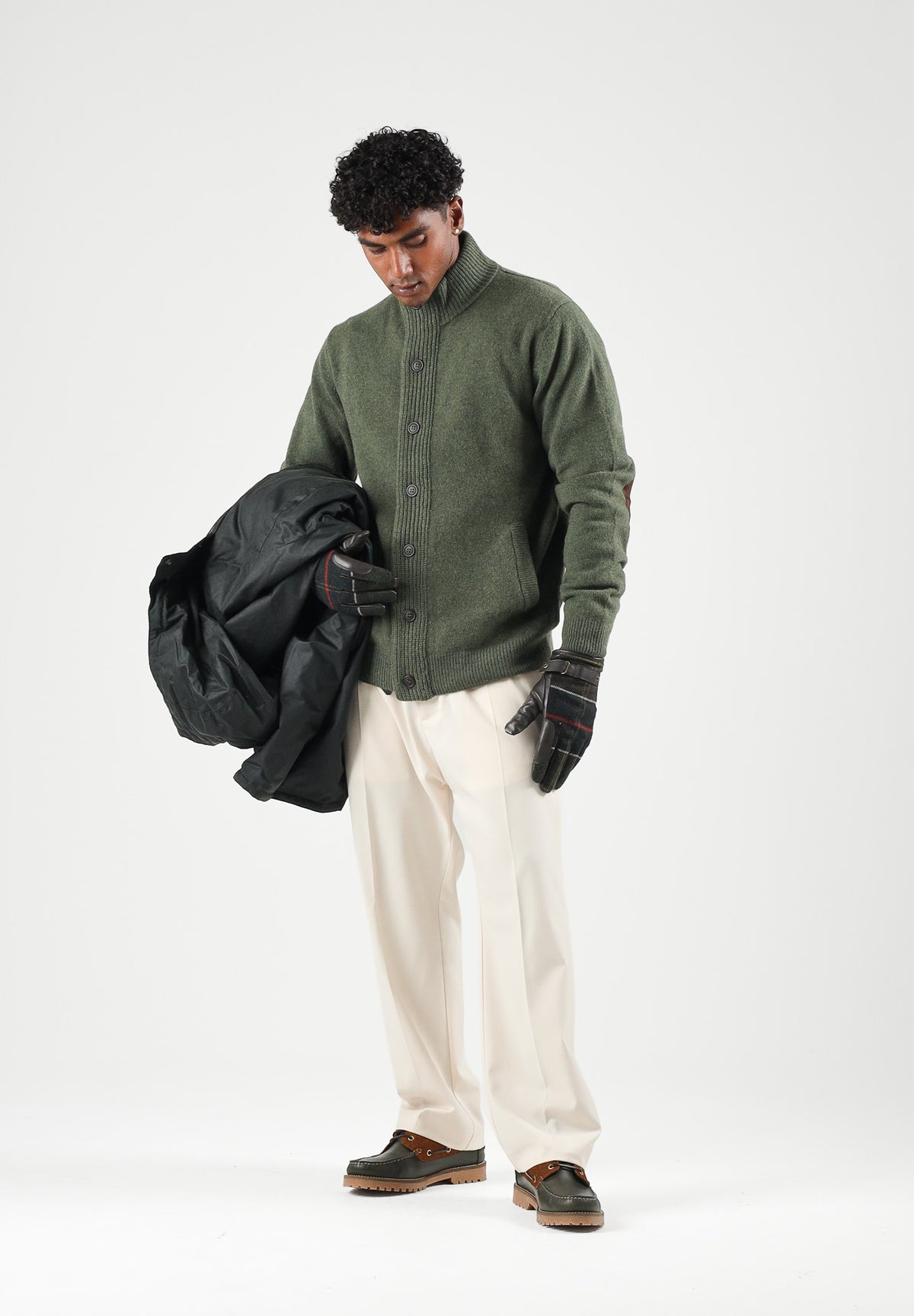 BARBOUR Cardigan ESSENTIAL PATCH verde oliva per uomo con zip frontale e collo alto lavorato 262MMKN0731 OL51 BARBOUR