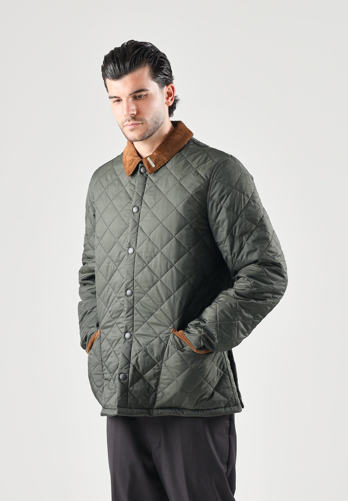 BARBOUR Piumino HERITAGE LIDDESDALE verde per uomo trapuntato con colletto in velluto a coste 262MMQU1911 OL71 BARBOUR