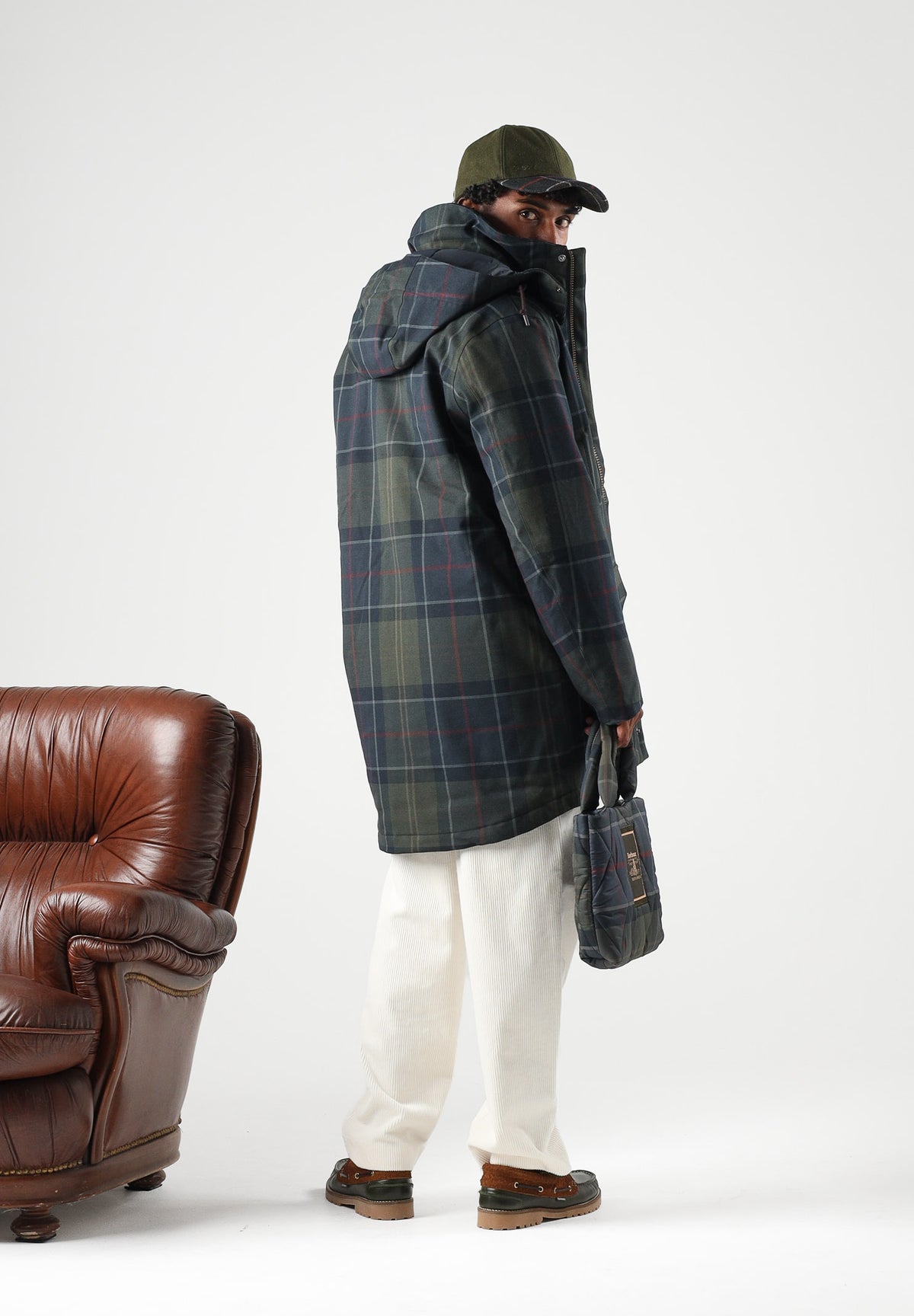 BARBOUR Parka grigio scuro scozzese da uomo con cappuccio integrato, fantasia tartan 262MMWB1168 NY91 BARBOUR