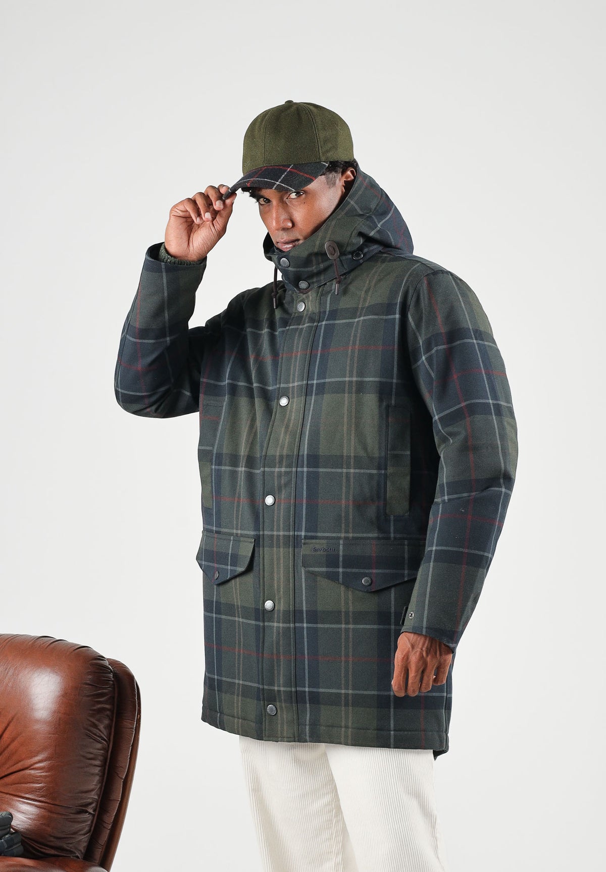BARBOUR Parka grigio scuro scozzese da uomo con cappuccio integrato, fantasia tartan 262MMWB1168 NY91 BARBOUR