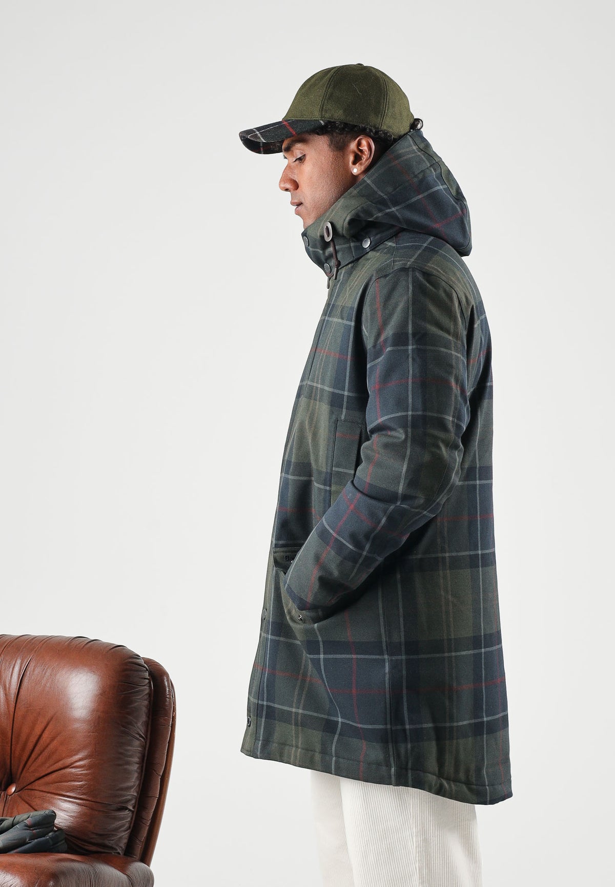 BARBOUR Parka grigio scuro scozzese da uomo con cappuccio integrato, fantasia tartan 262MMWB1168 NY91 BARBOUR