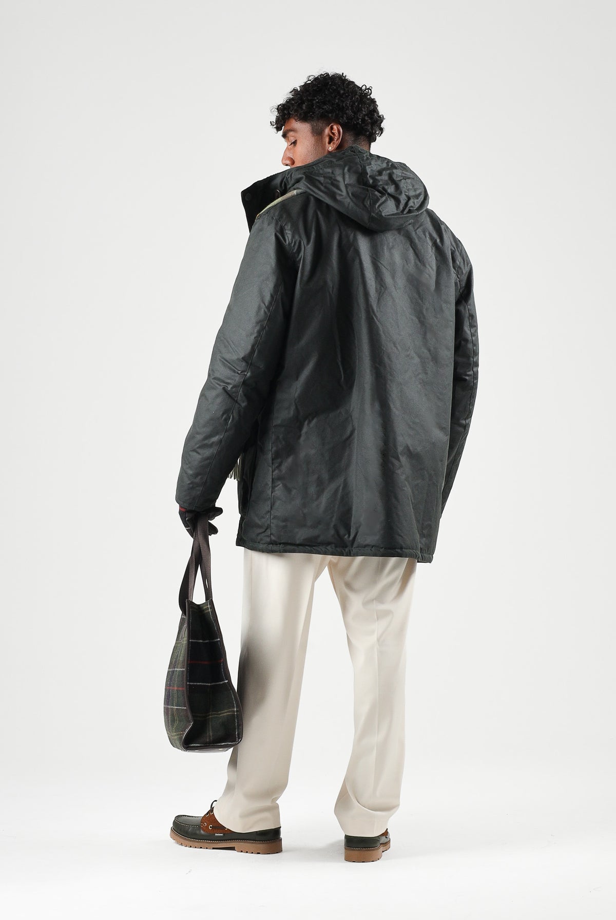 BARBOUR Parka verde salvia scuro da uomo con cappuccio avvolgente e tasche utility bicolore 262MMWX2582 SG51 BARBOUR