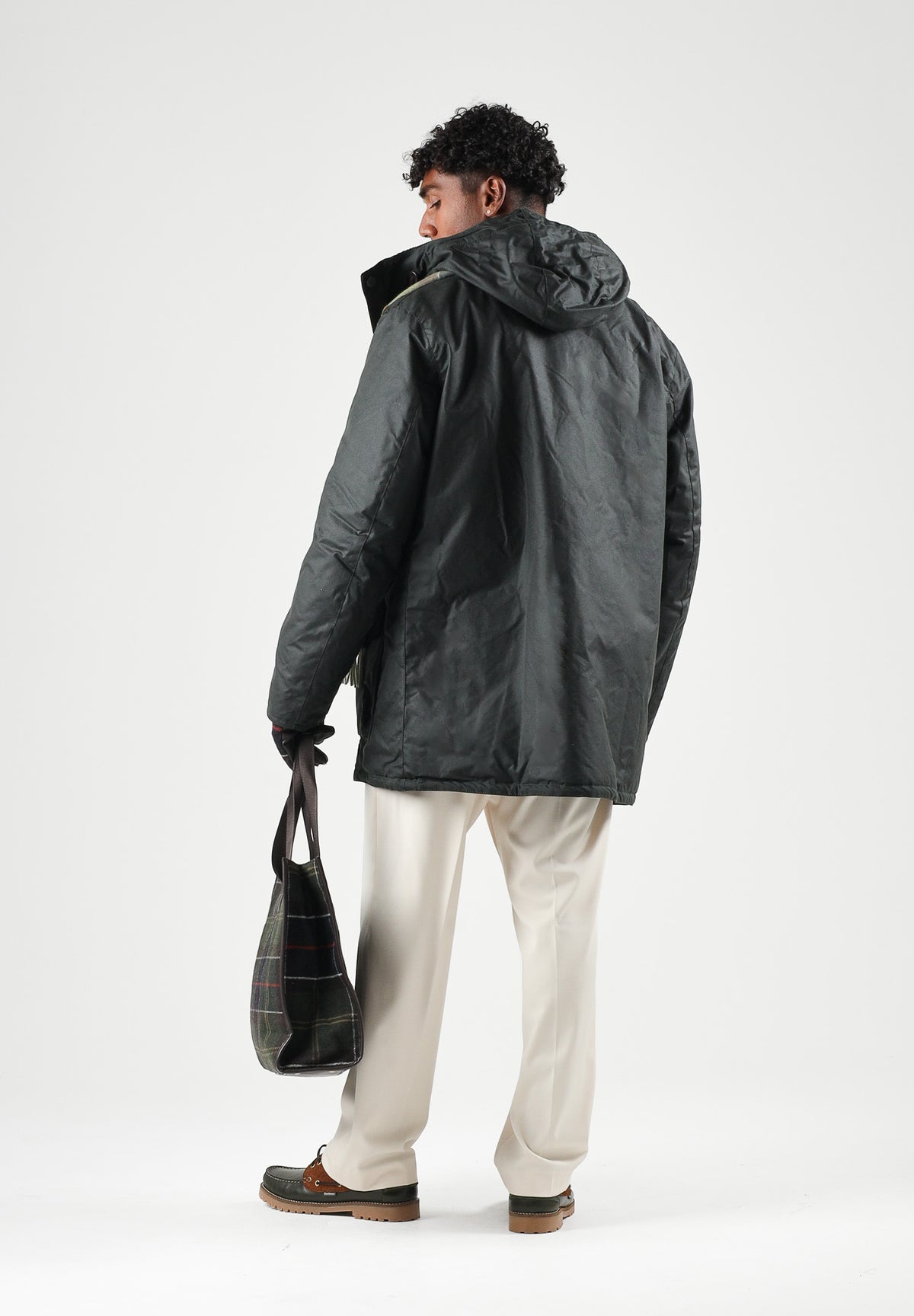 BARBOUR Parka verde salvia scuro da uomo con cappuccio avvolgente e tasche utility bicolore 262MMWX2582 SG51 BARBOUR