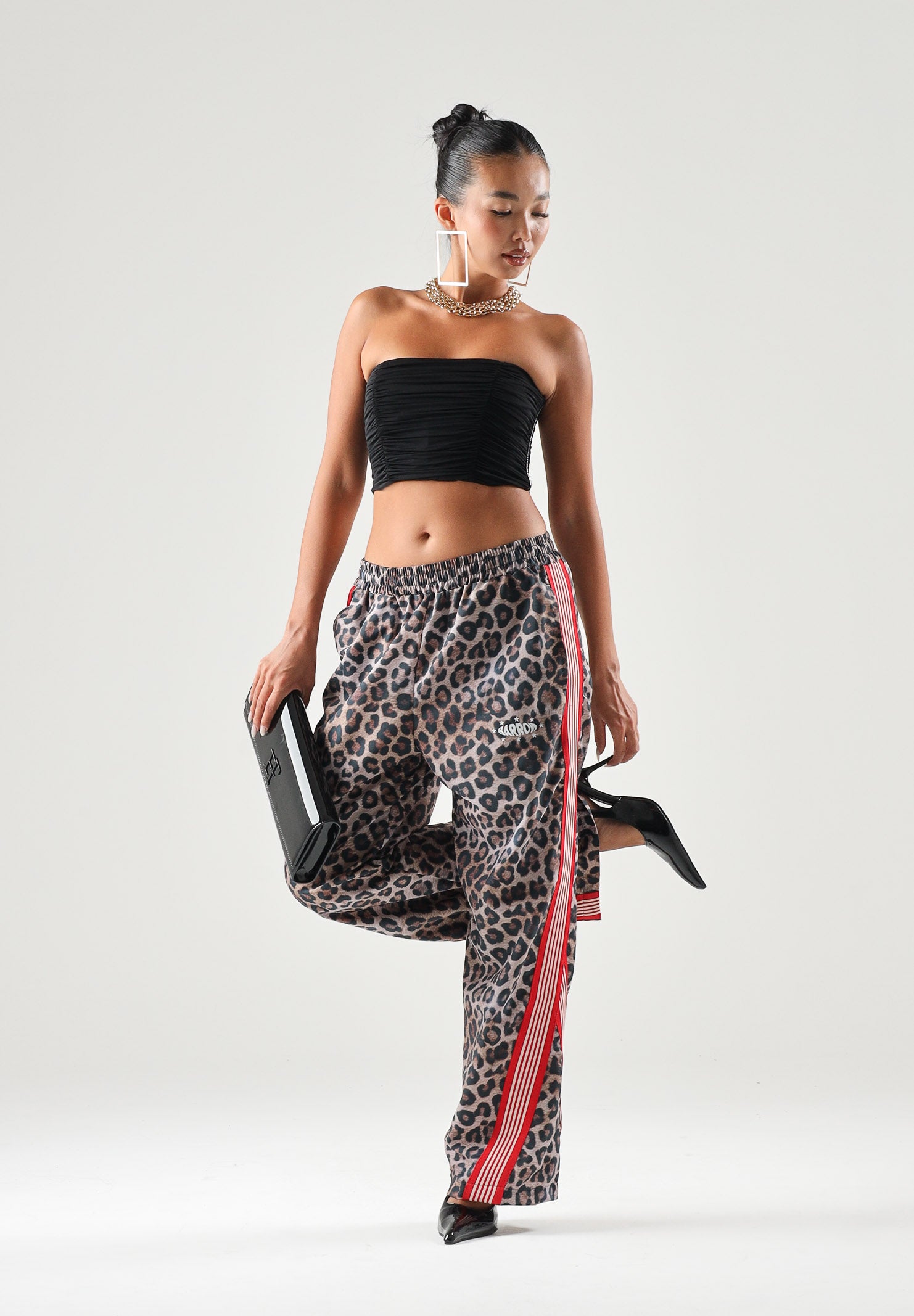 BARROW Pantaloni marrone per uomo e donna con stampa animalier leopardo e bande laterali a contrasto F6BWUAPA089 220 BARROW