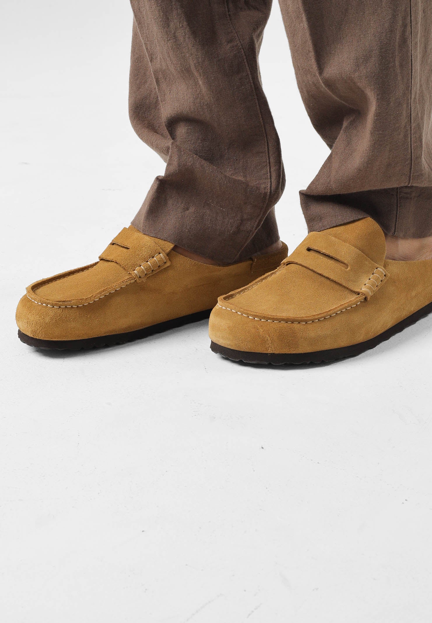 BIRKENSTOCK Mocassino NAPLES WRAPPED Sabot, cork-brown marrone chiaro da uomo in pelle scamosciata<BR/> 1033127 . BIRKENSTOCK