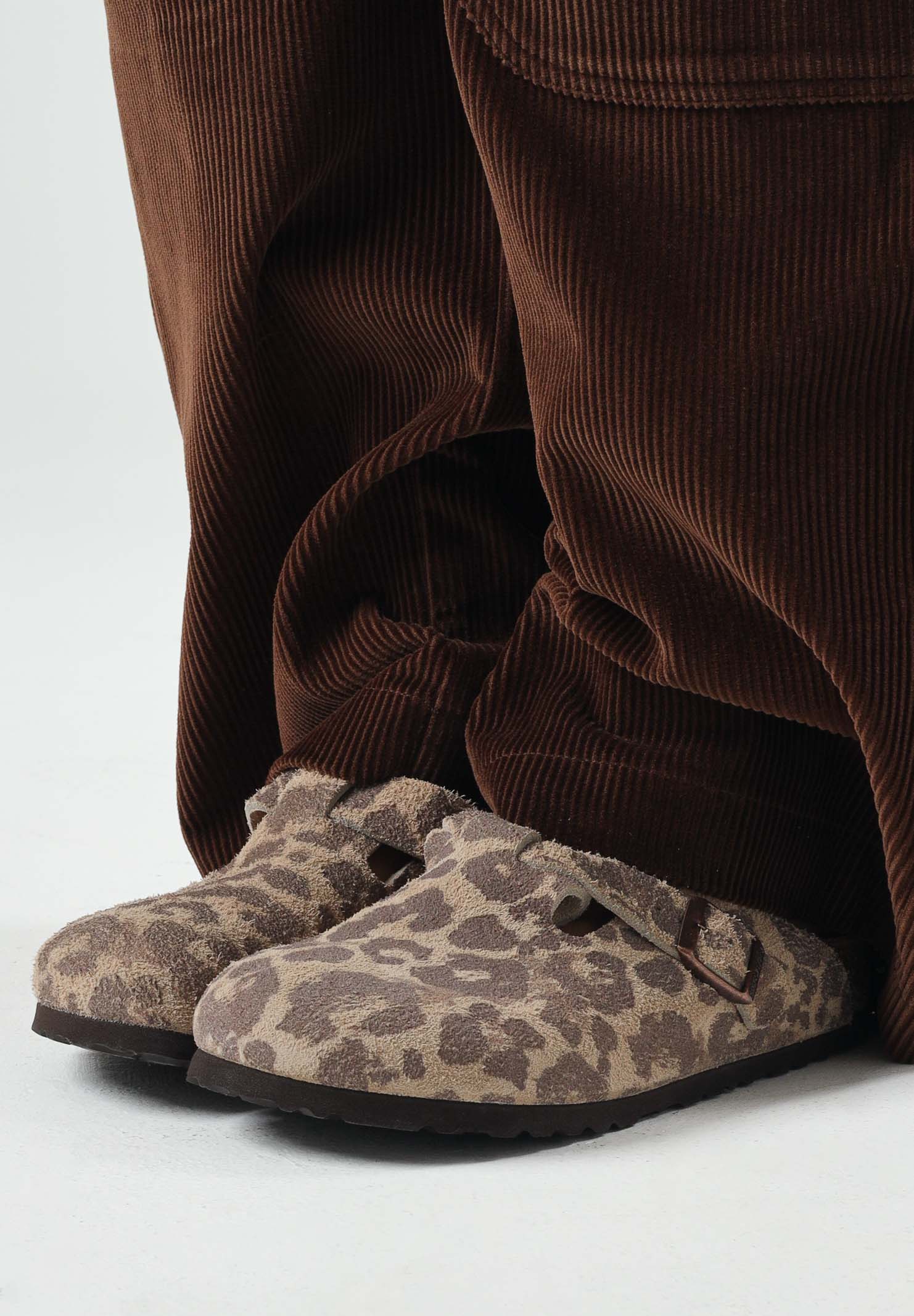 BIRKENSTOCK Sabot BOSTON beige e marrone da donna con fantasia leopardata e cinturino regolabile.<BR/> 1033324 . BIRKENSTOCK