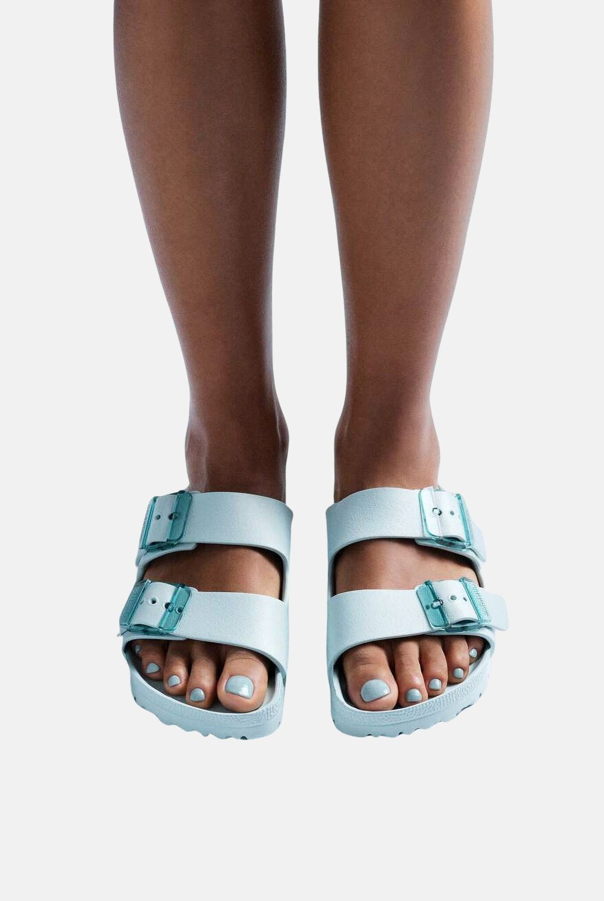 BIRKENSTOCK Smalto celeste cielo per donna con formula a base vegetale e pennello applicatore ad alta precisione 1033462 . BIRKENSTOCK