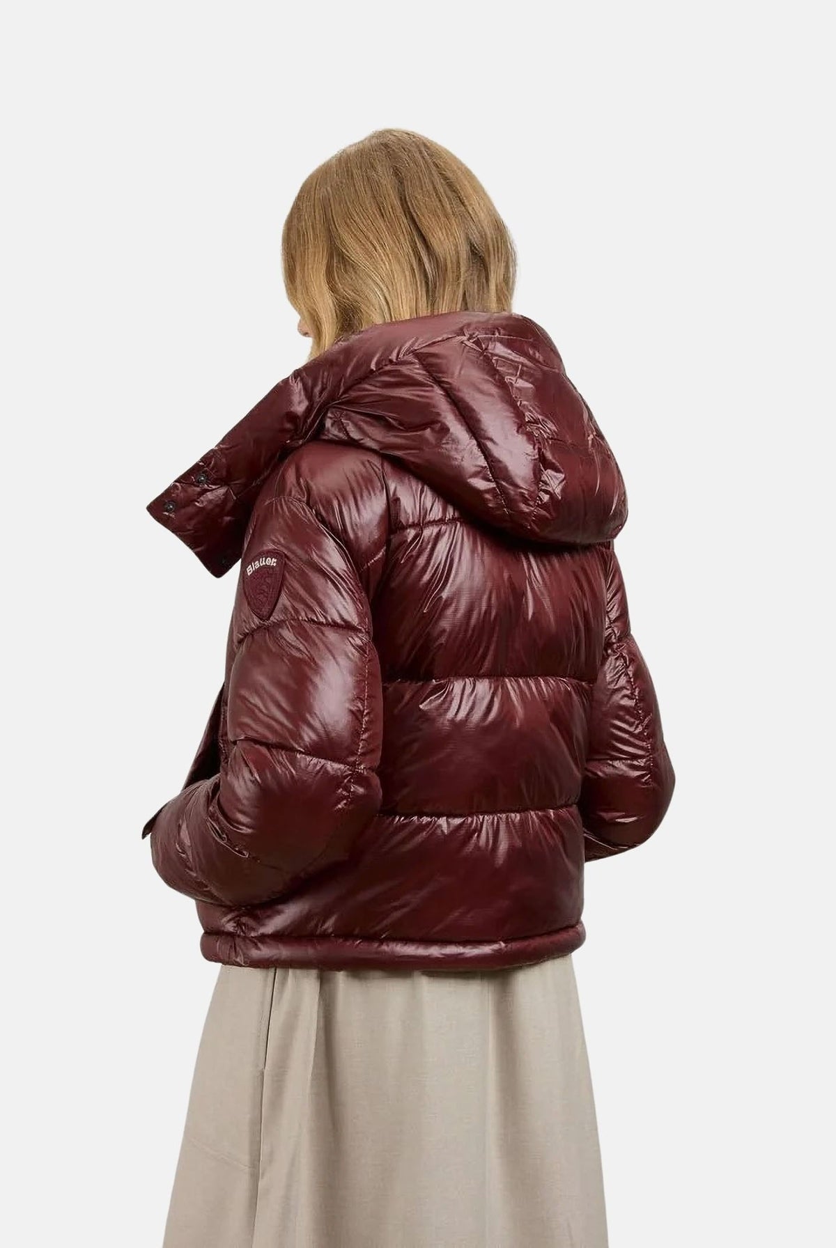 BLAUER giubbotto GLORIA marrone mogano da donna, in nylon idrorepellente con imbottitura Sorona®, cappuccio removibile, zip e tasche con bottoni. 26WBLDC02071-006648 592BW BLAUER