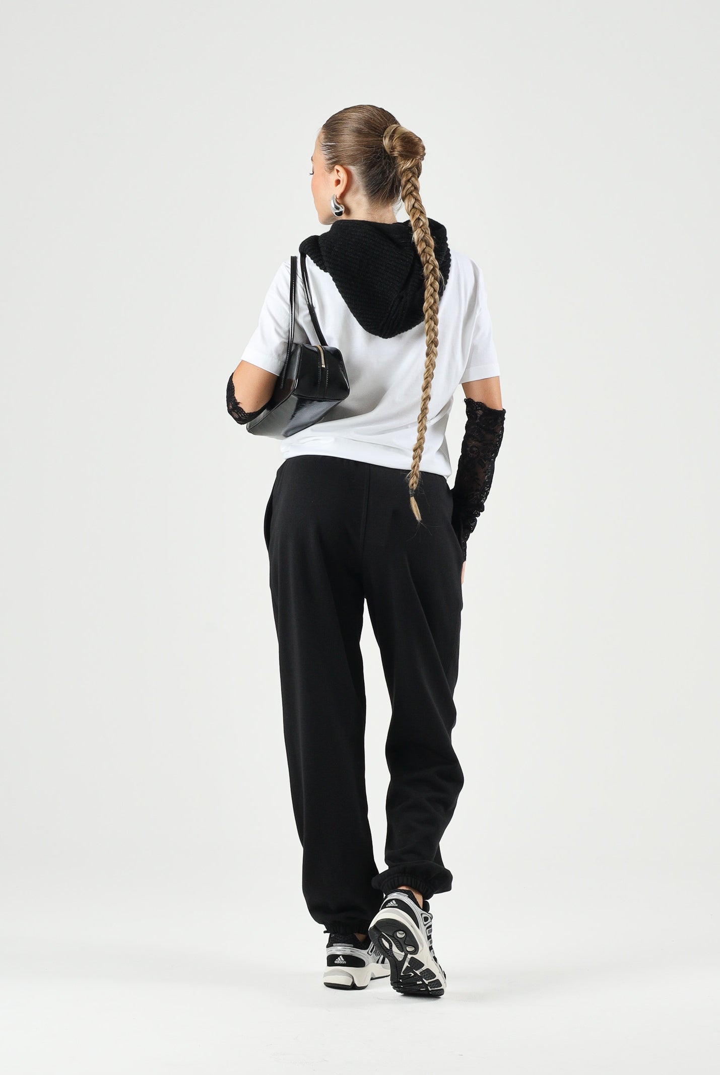 CALVIN KLEIN Pantaloni MONOLOGO FRENCH TERRY jogger nero da donna con logo CK laterale tono su tono<BR/> LV047B235G UB1 CALVIN KLEIN