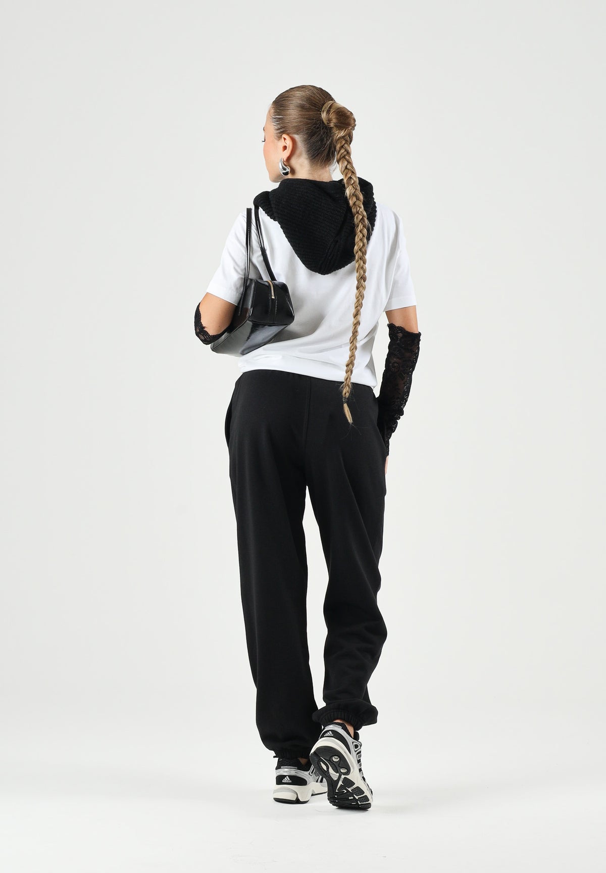 CALVIN KLEIN Pantaloni MONOLOGO FRENCH TERRY jogger nero da donna con logo CK laterale tono su tono<BR/> LV047B235G UB1 CALVIN KLEIN JEANS