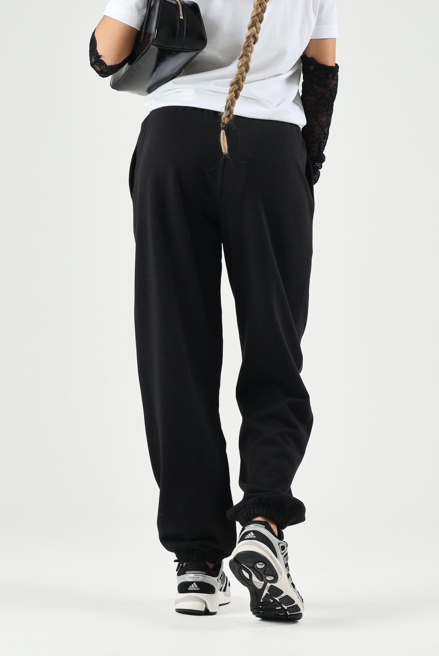 CALVIN KLEIN Pantaloni MONOLOGO FRENCH TERRY jogger nero da donna con logo CK laterale tono su tono<BR/> LV047B235G UB1 CALVIN KLEIN