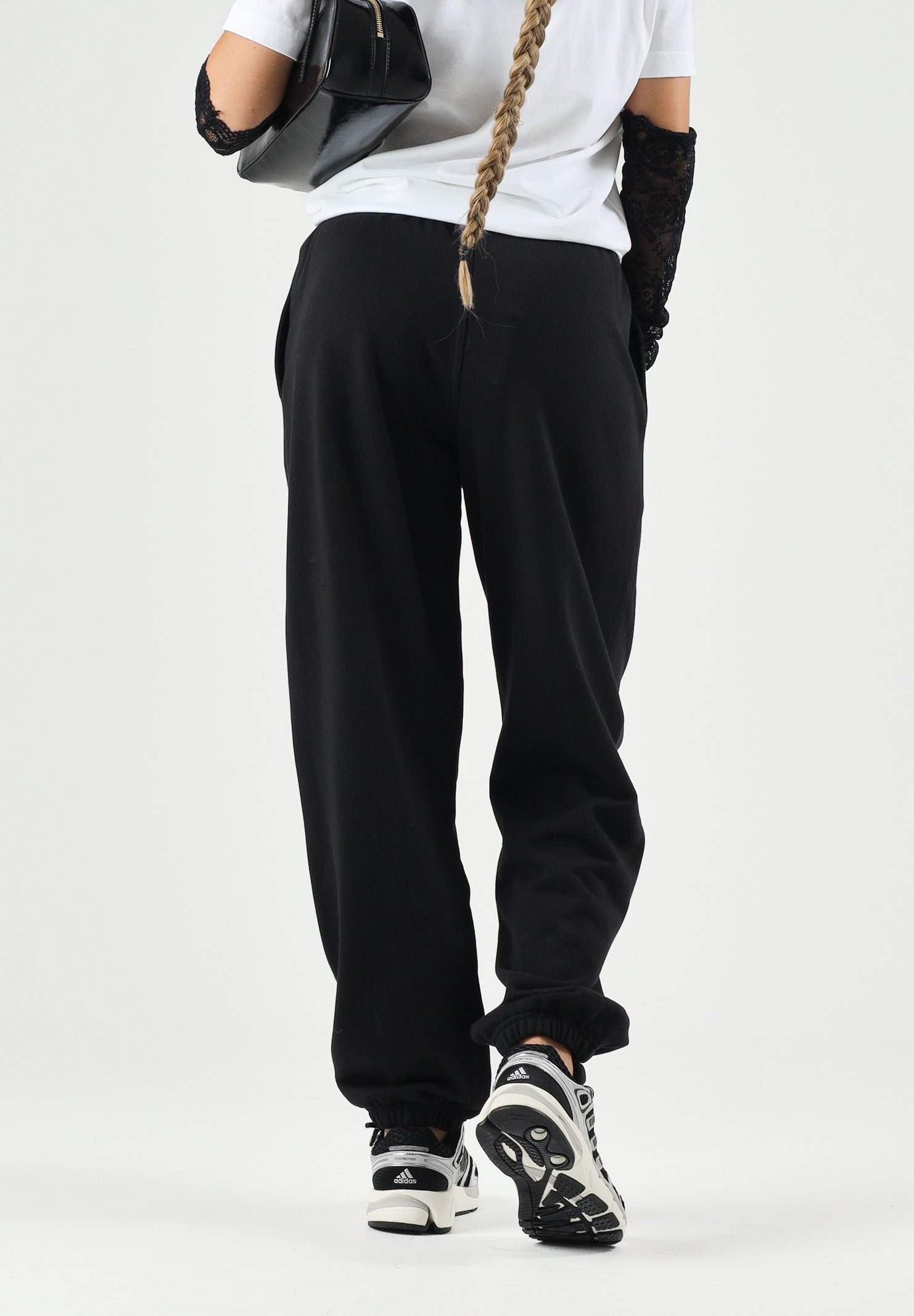 CALVIN KLEIN Pantaloni MONOLOGO FRENCH TERRY jogger nero da donna con logo CK laterale tono su tono<BR/> LV047B235G UB1 CALVIN KLEIN