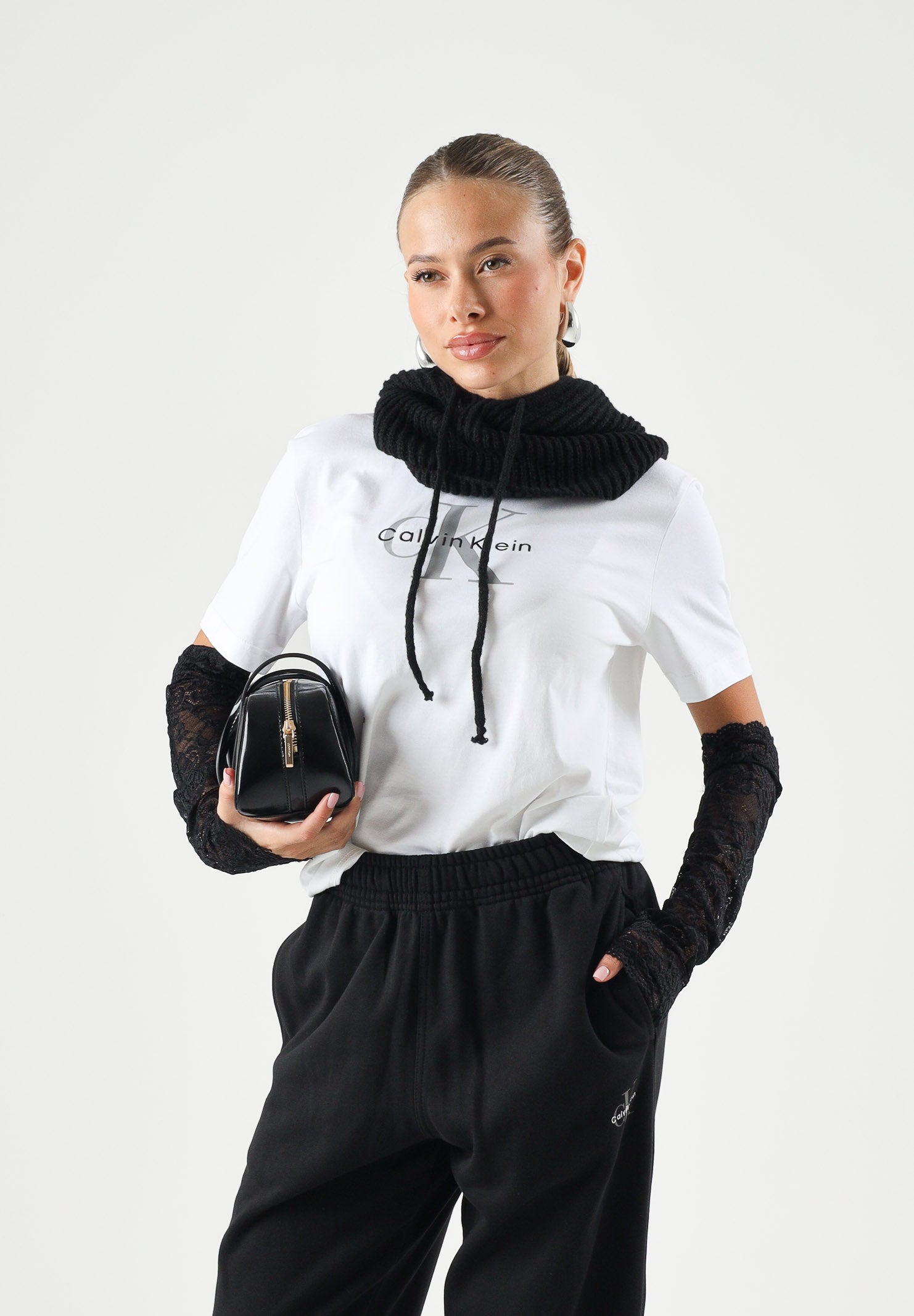 CALVIN KLEIN T-shirt Monogram Logo colore brand Bright White, corrispondente al bianco, da donna. LV047B865G YAA CALVIN KLEIN
