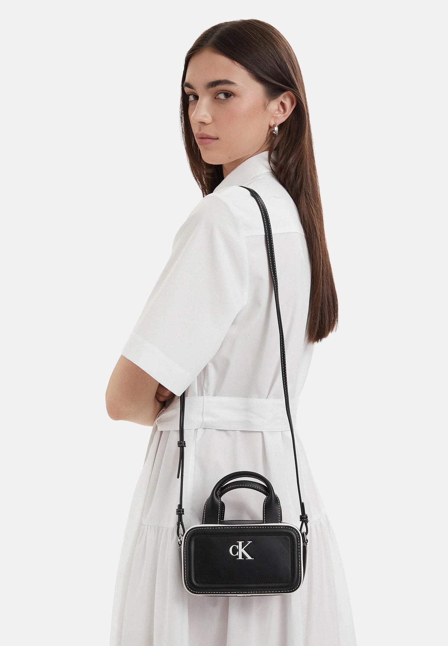CALVIN KLEIN borsa mini a tracolla Contrast CK Mini Bauletto Bag, Black nero donna. LV04F1257G UB1 CALVIN KLEIN