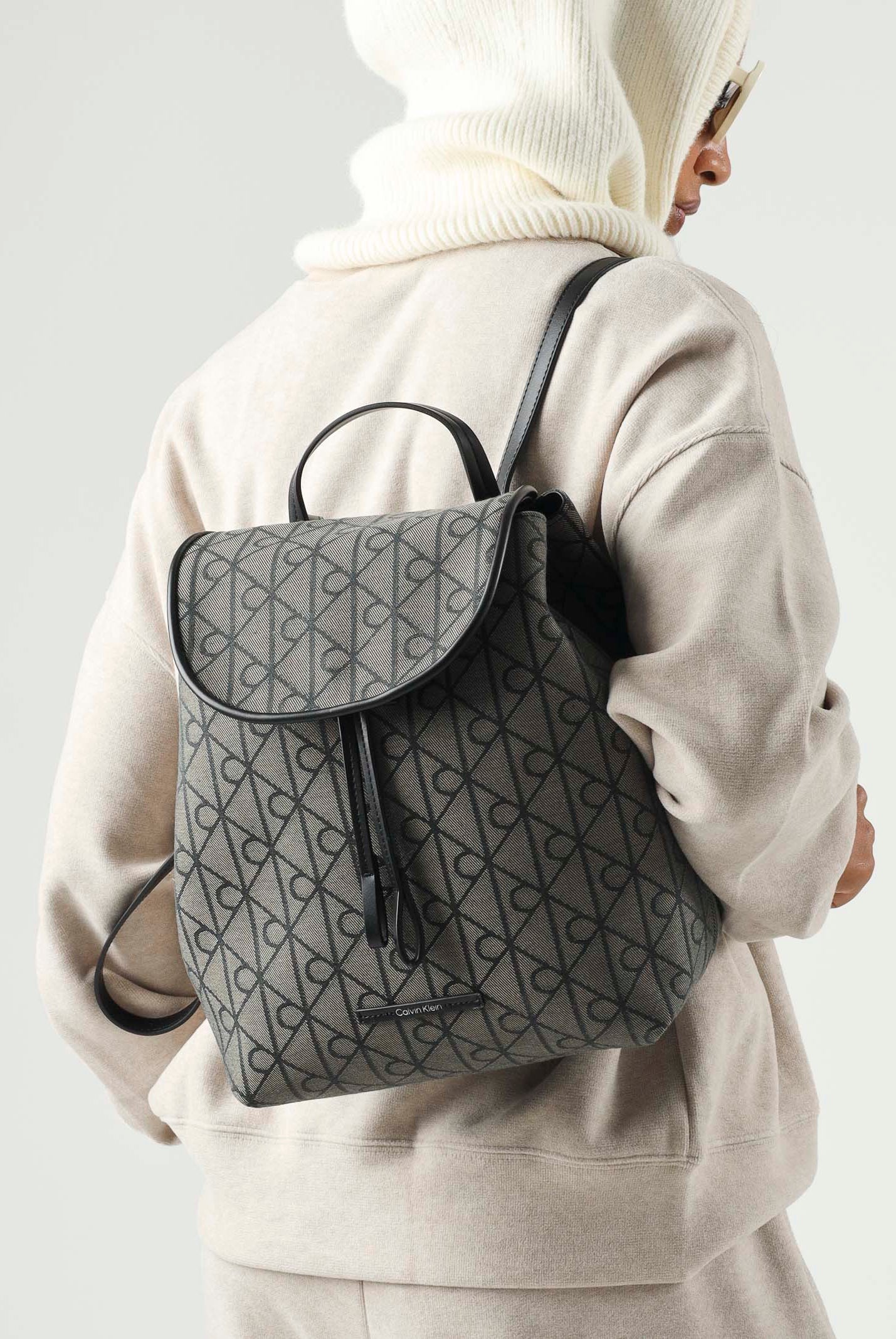 Calvin Klein zaino Emblem Jacquard Camera Bag in Lotus beige da donna LV04F3536G 7UL CALVIN KLEIN