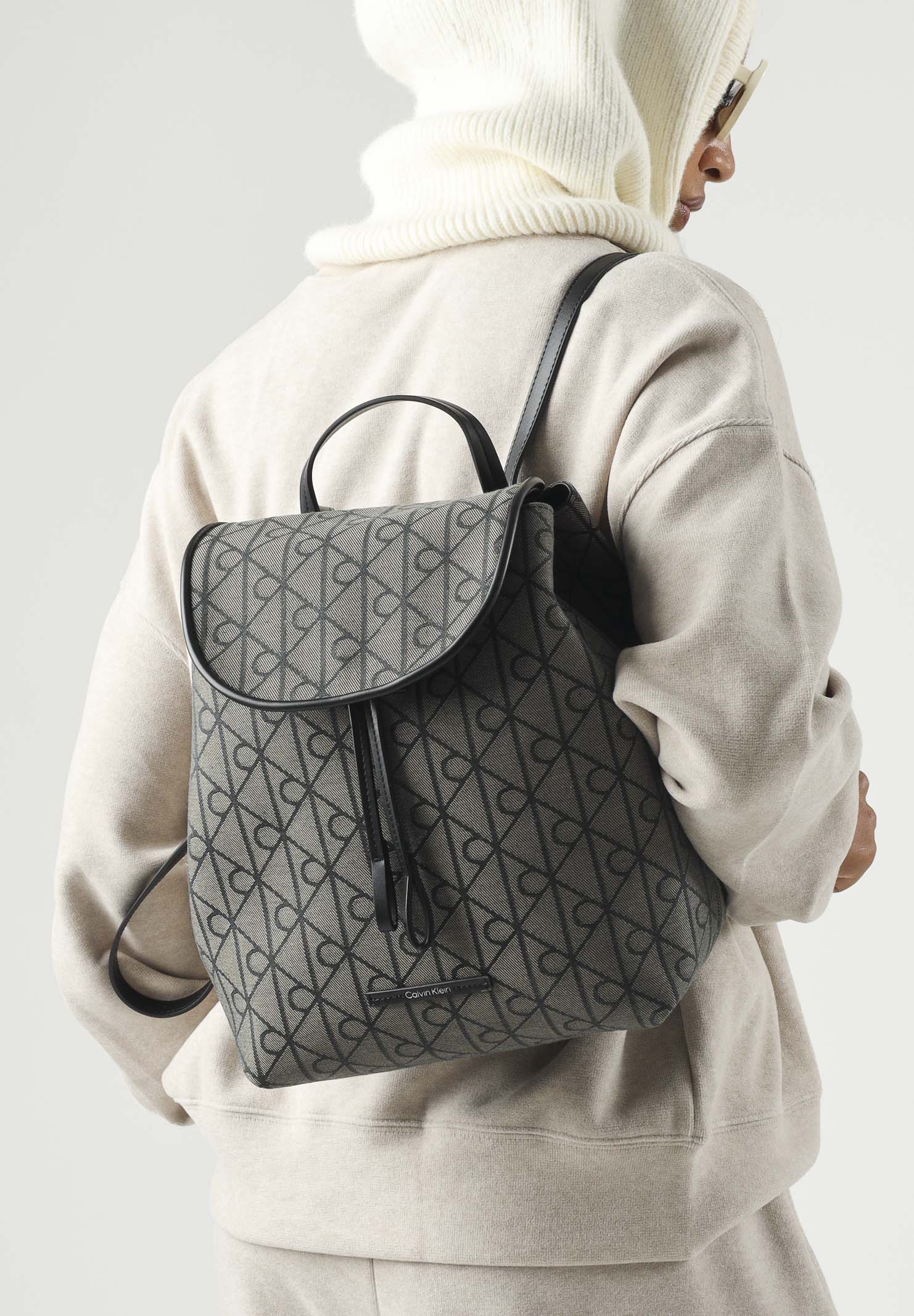 Calvin Klein zaino Emblem Jacquard Camera Bag in Lotus beige da donna LV04F3536G 7UL CALVIN KLEIN