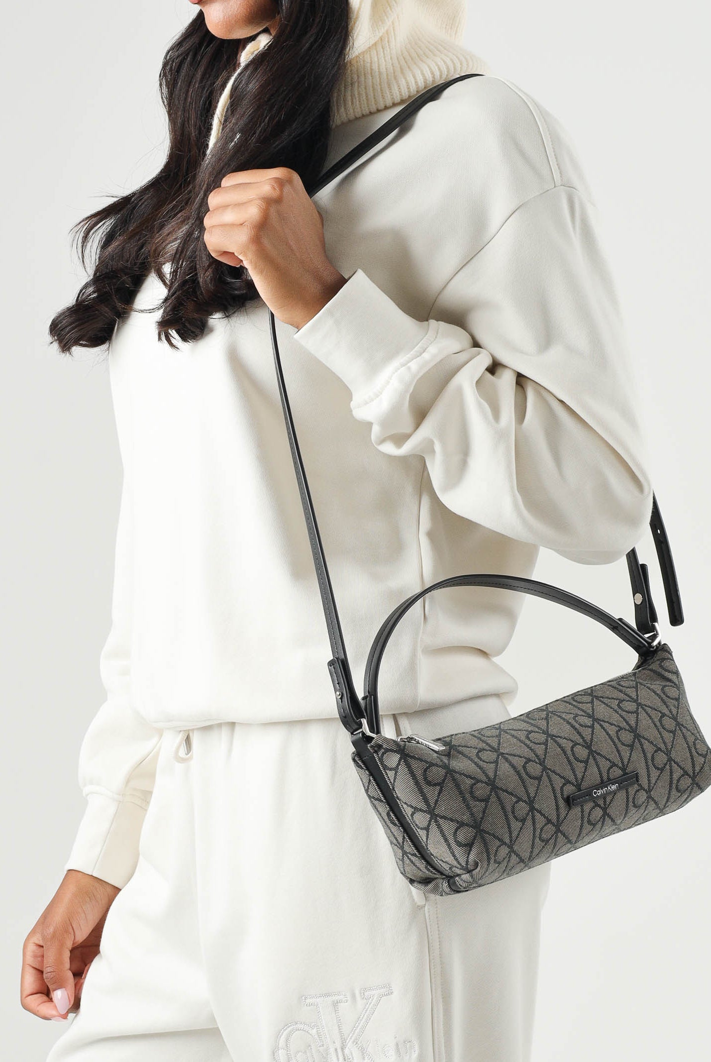 CALVIN KLEIN Borsa a tracolla linea Emblem Lotus Beige da donna LV04F3634G 7UL CALVIN KLEIN