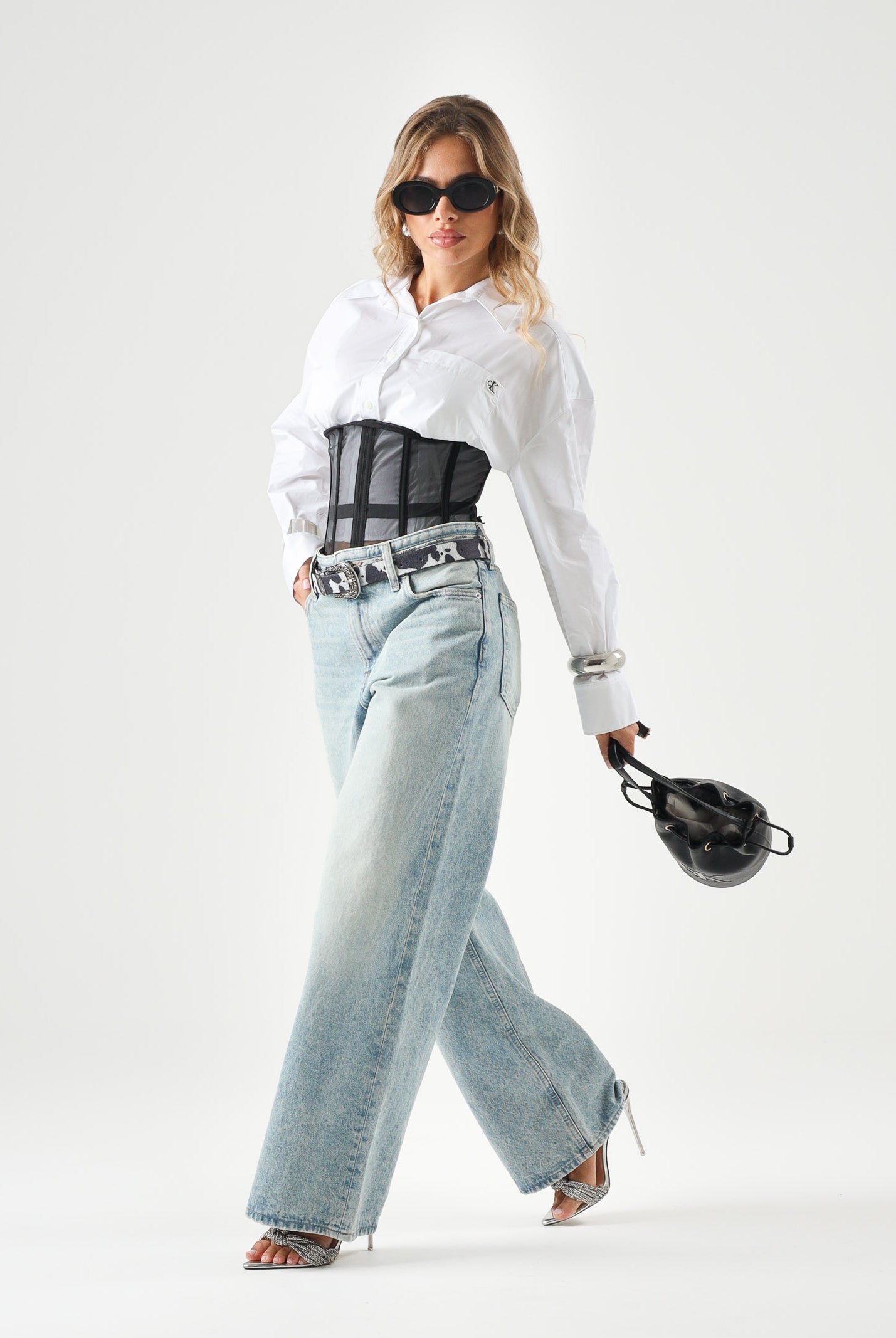 CALVIN KLEIN JEANS Camicia BRILLIANT bianco, da donna con logo ricamato sul petto<BR/> LV047F104G YAA CALVIN KLEIN JEANS