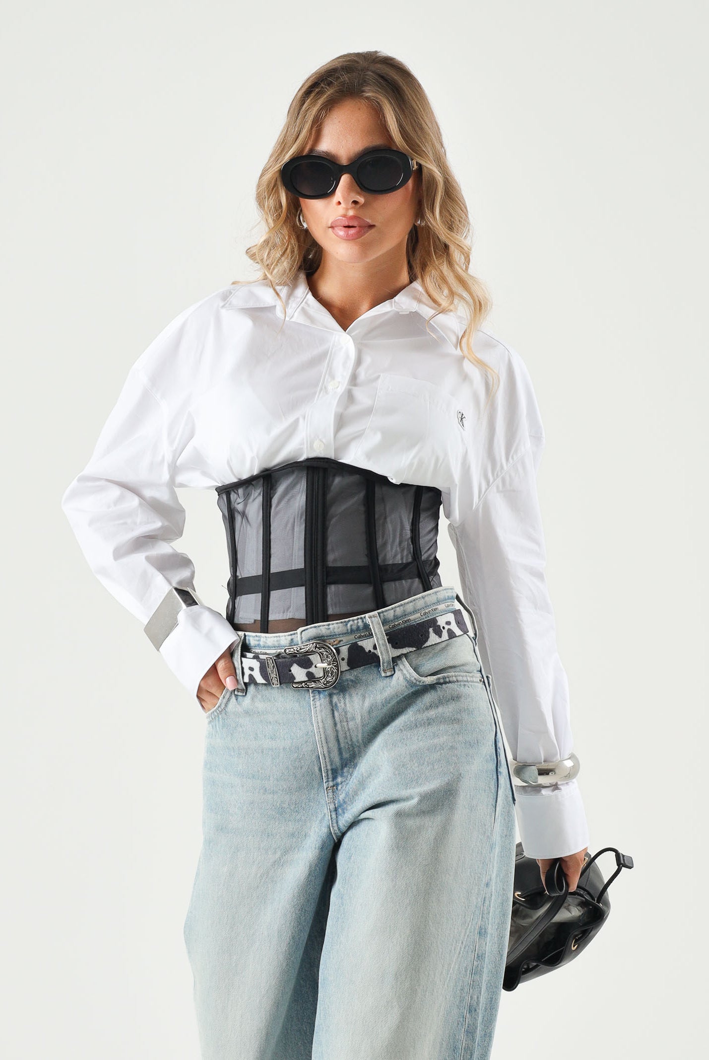 CALVIN KLEIN JEANS Camicia BRILLIANT bianco, da donna con logo ricamato sul petto<BR/> LV047F104G YAA CALVIN KLEIN JEANS