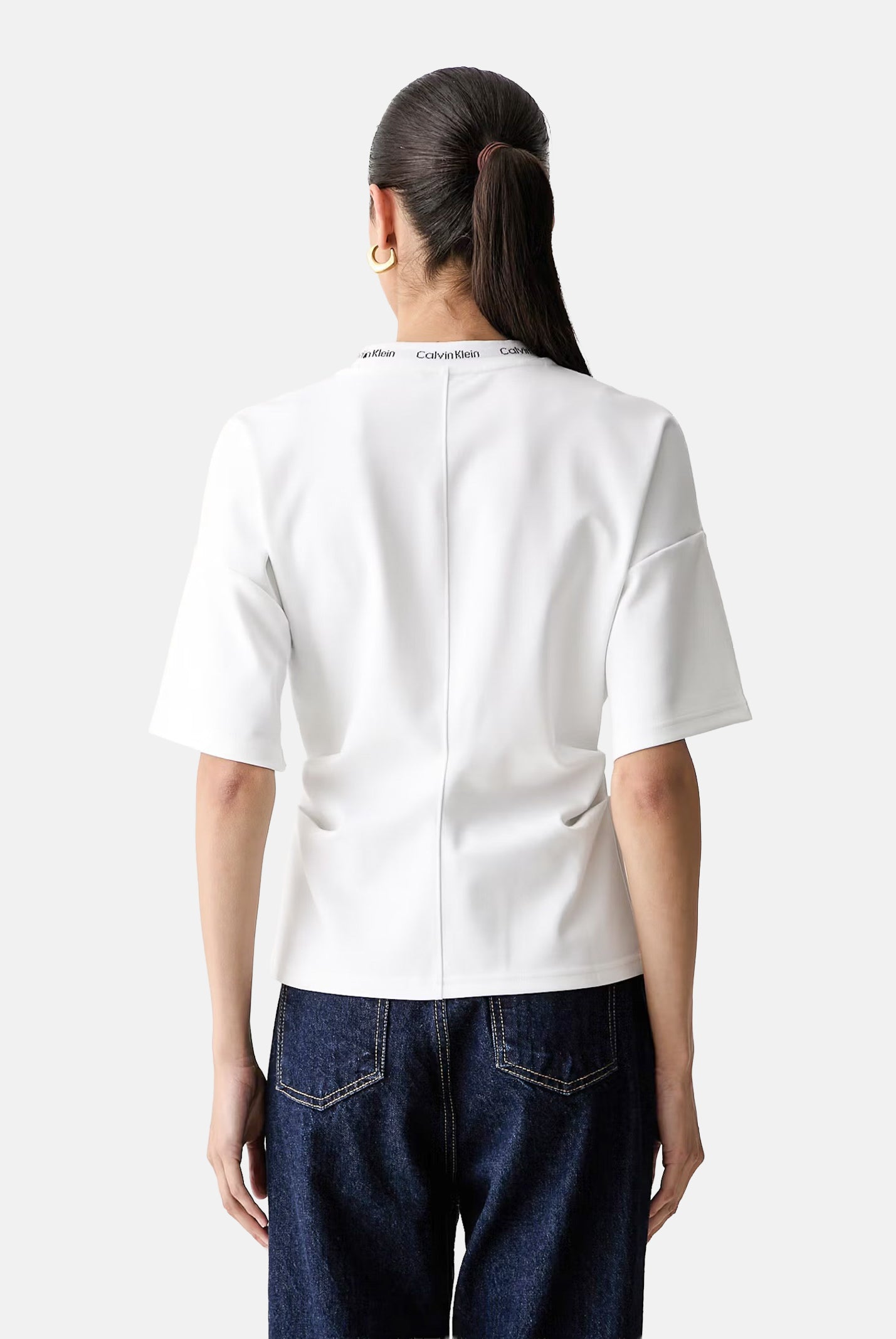 CALVIN KLEIN JEANS T-shirt color bright white bianca da donna con logo sul girocollo<BR/> LV047G235G YAF CALVIN KLEIN JEANS