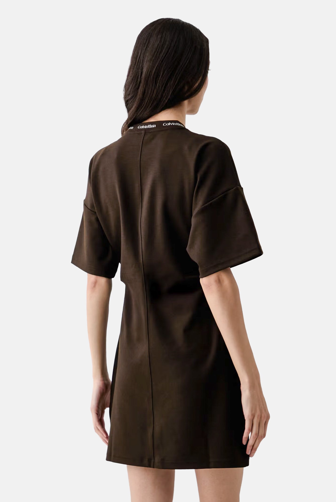 CALVIN KLEIN JEANS Abito corto SS LOGO marrone da donna Dress con motivo in tinta unita e dettaglio logo sul girocollo LV047G251G TO2 CALVIN KLEIN JEANS