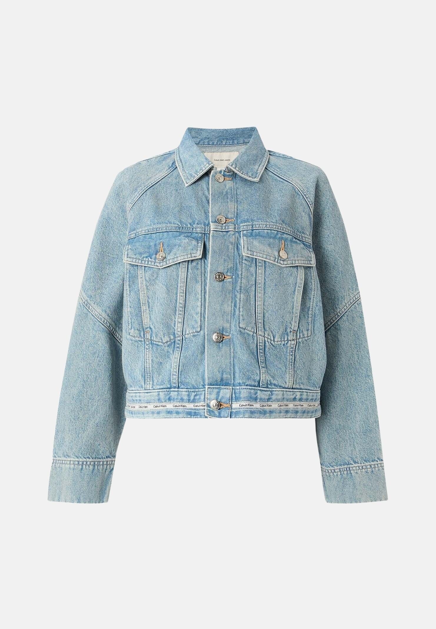 CALVIN KLEIN JEANS Giacca BOXY di jeans, tape denim azzurro chiaro da donna con nastro logato Calvin Klein.<BR/> LV047G726G YP3 CALVIN KLEIN JEANS