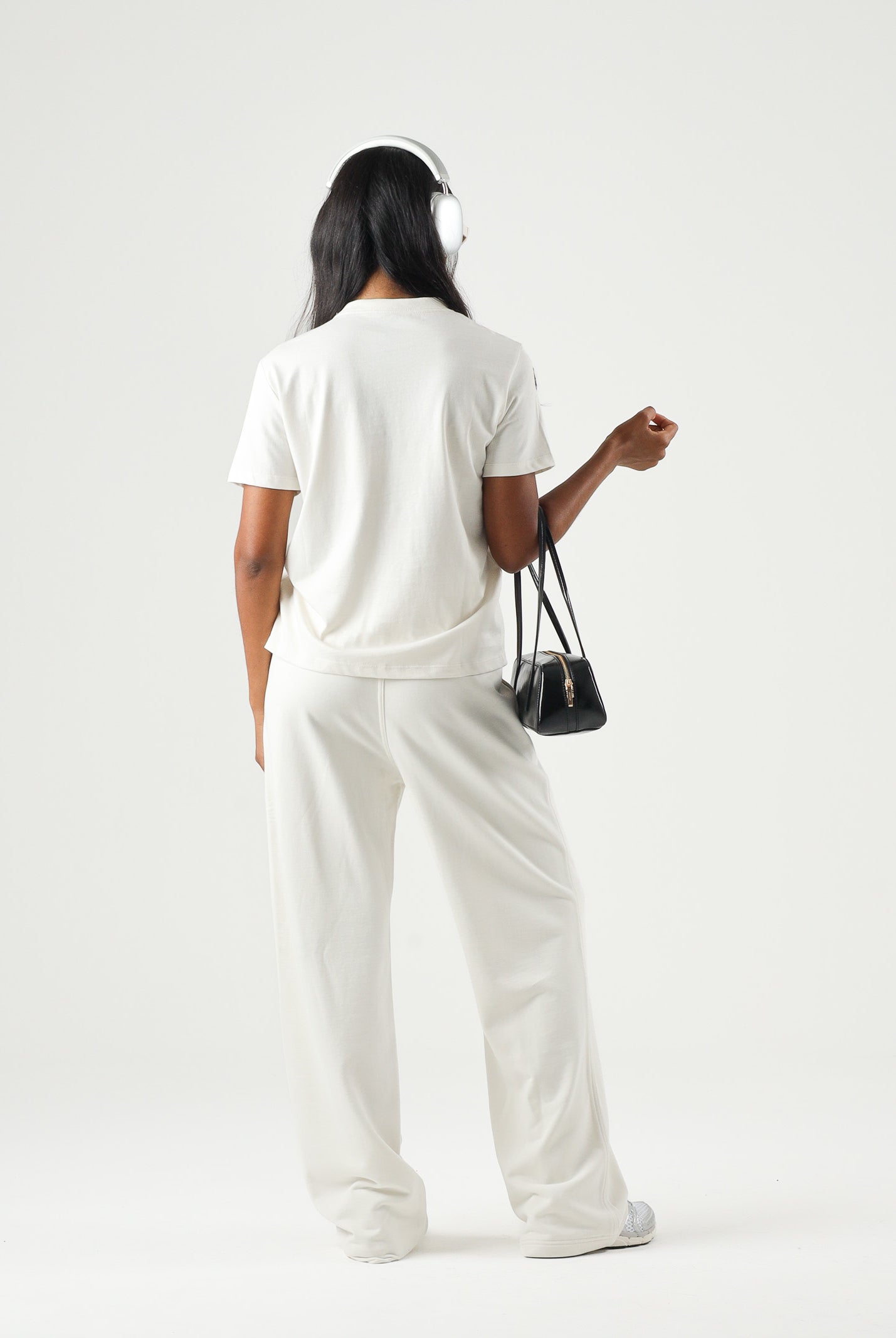 CALVIN KLEIN JEANS T-shirt SS BABY TERRY, hero panna da donna <BR/>con maxi monogramma CK tono su tono LV047G829G YAS CALVIN KLEIN JEANS