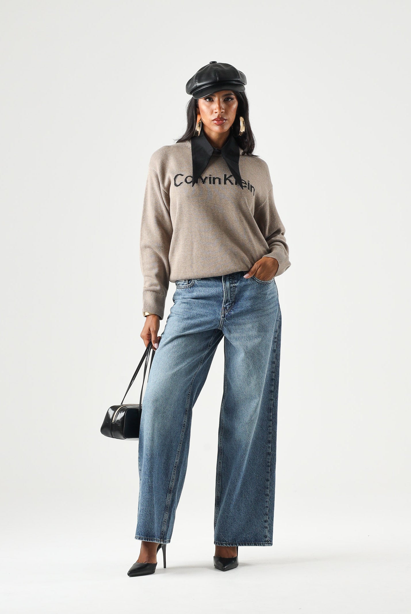 CALVIN KLEIN JEANS Jeans airway blu da donna con lavaggio denim effetto used e gamba ampia cropped. LV047G912G YRE CALVIN KLEIN JEANS