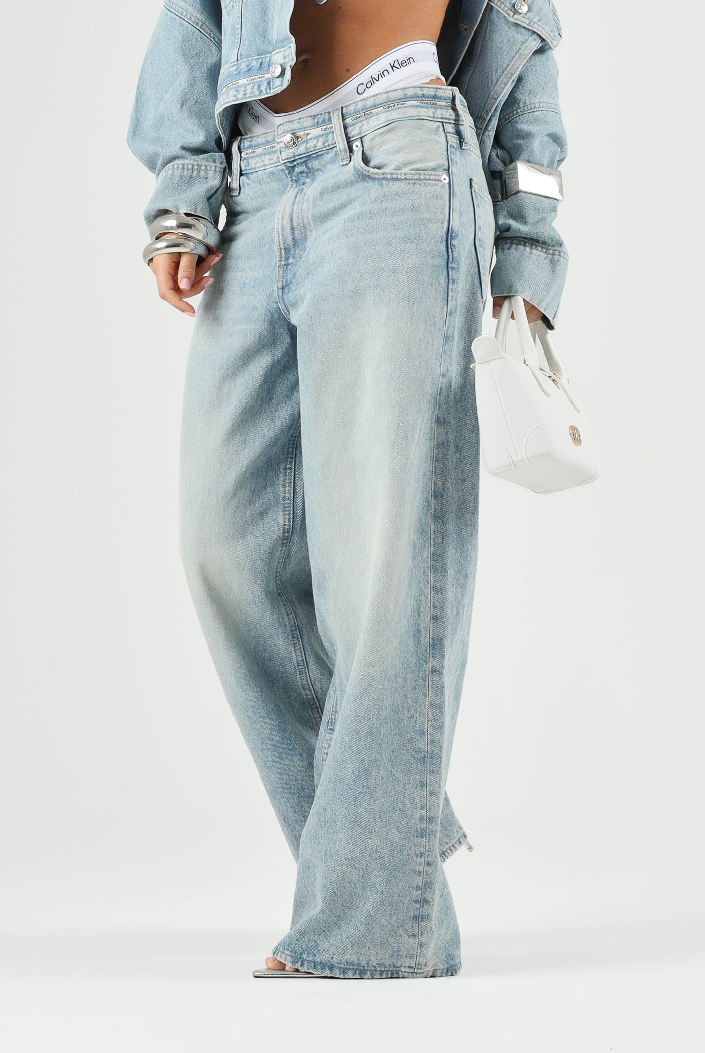 CALVIN KLEIN JEANS Jeans LOW RISE BAGGY fresh water, azzurro da donna <BR/> LV047G916G YP3 CALVIN KLEIN JEANS