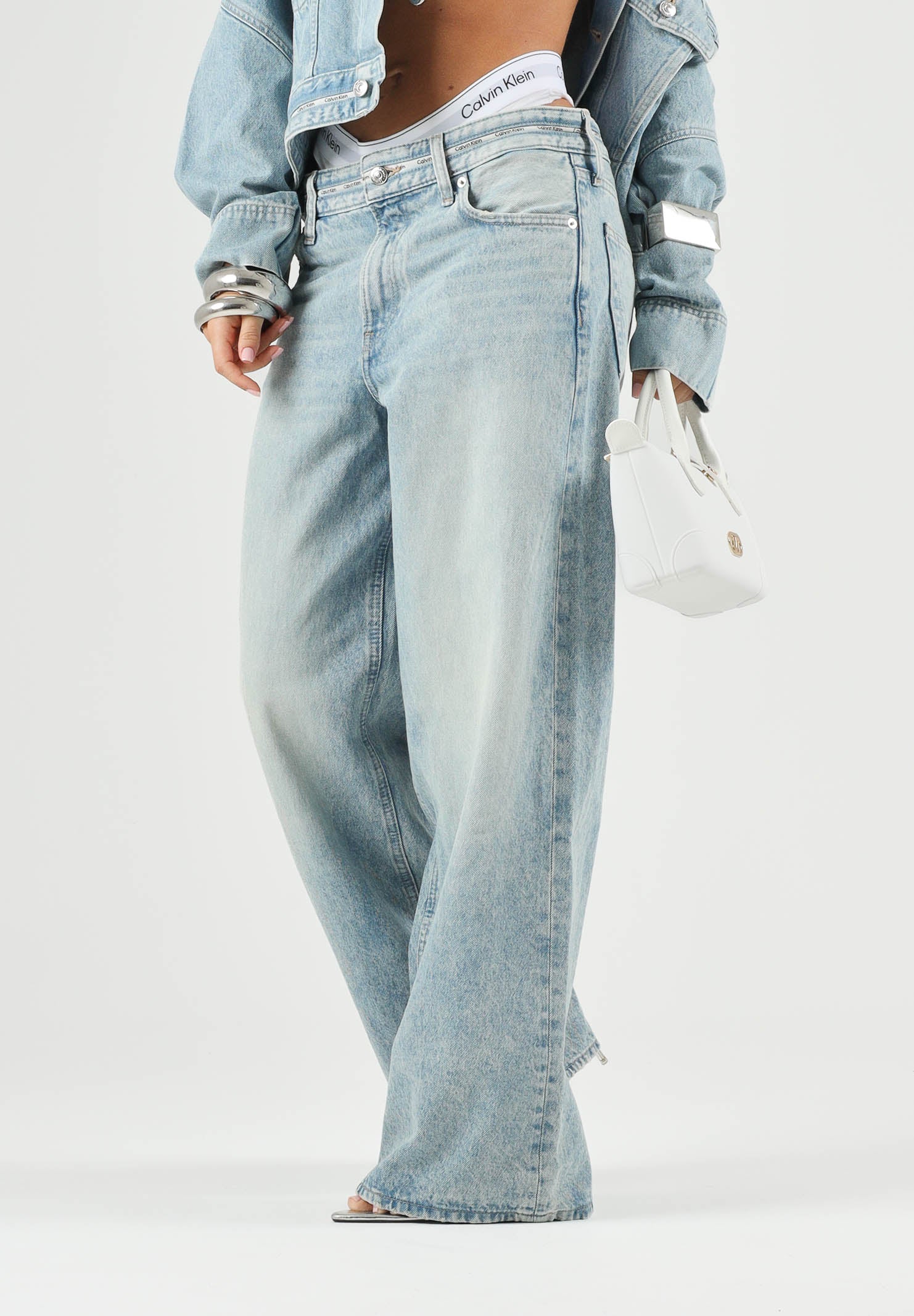 CALVIN KLEIN JEANS Jeans LOW RISE BAGGY fresh water, azzurro da donna <BR/> LV047G916G YP3 CALVIN KLEIN JEANS
