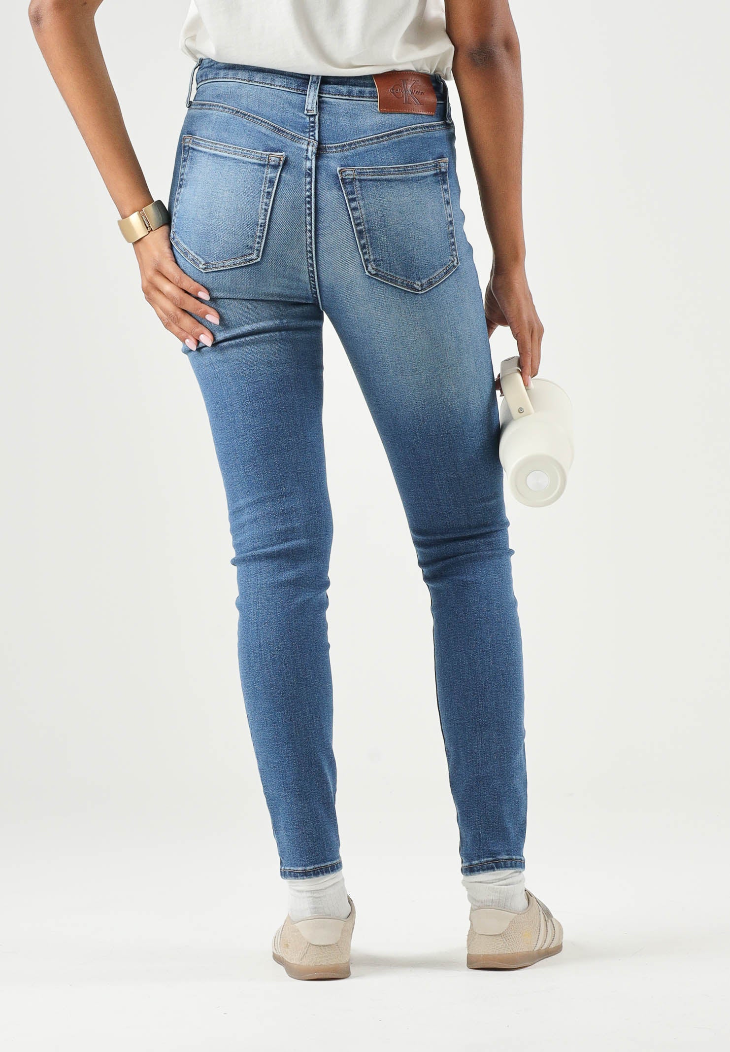 CALVIN KLEIN JEANS Jeans Indigo Station blu indaco da donna con lavaggio sfumato LV047G924G 3N9 CALVIN KLEIN JEANS