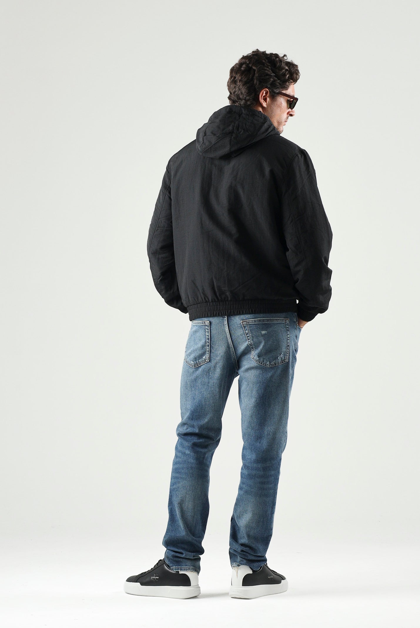 CALVIN KLEIN JEANS Giubbotto con cappuccio nero da uomo con logo iconico LV04RG501G UB1 CALVIN KLEIN JEANS
