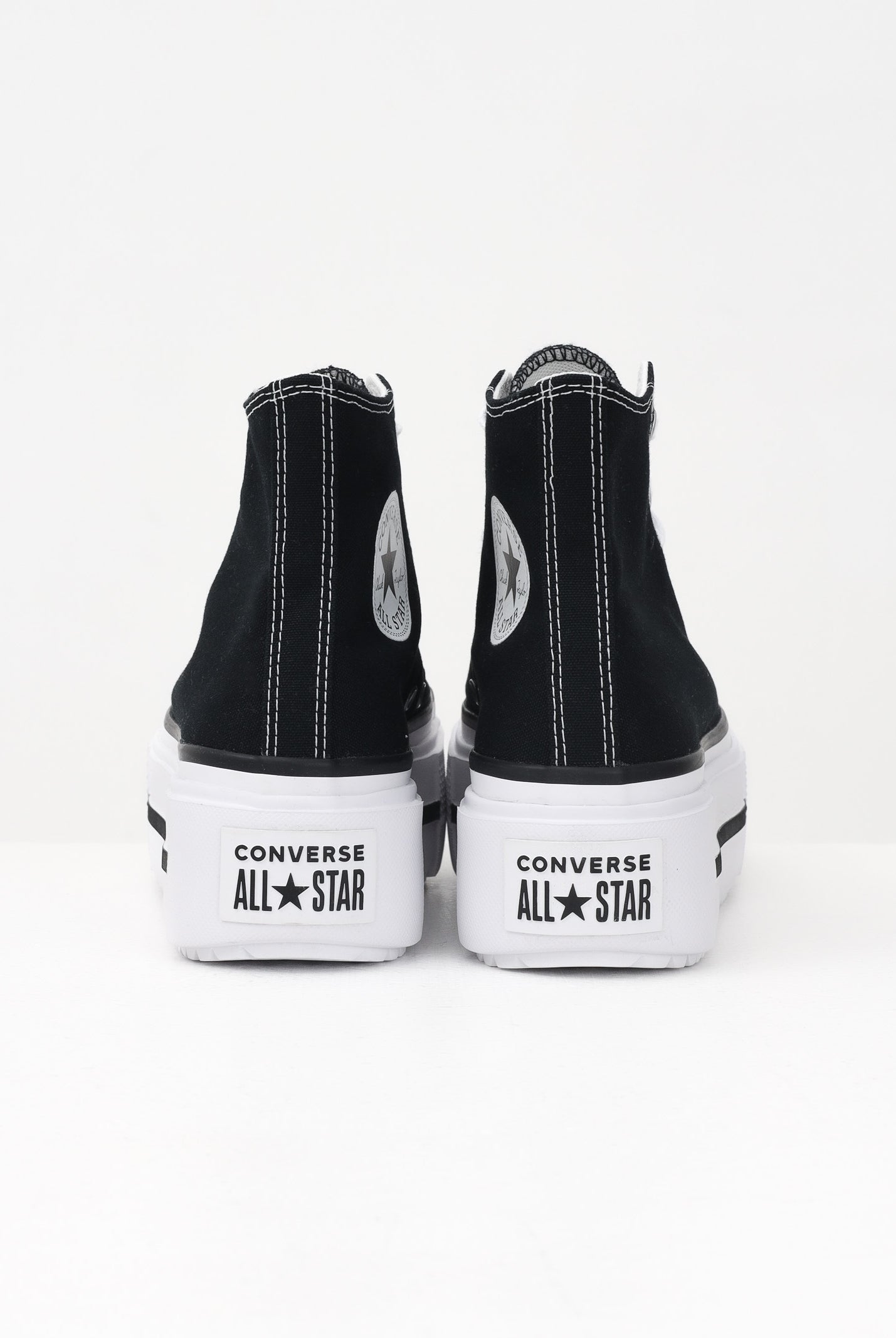 CONVERSE Sneakers Chuck Taylor All Star Lift Double Stack nere da donna A12975C . CONVERSE