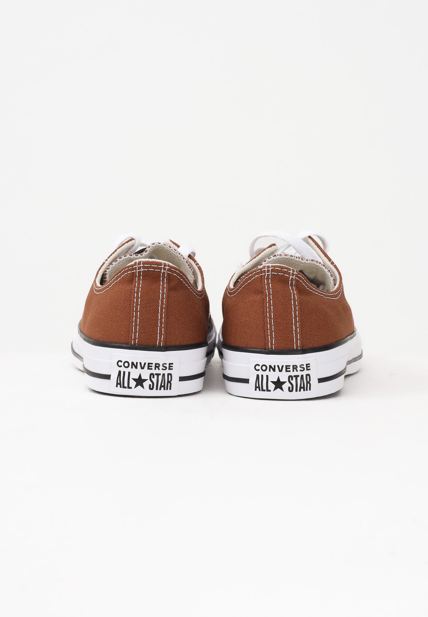 CONVERSE Sneakers Chuck Taylor All Star Canvas marroni per uomo e donna A15957C . CONVERSE