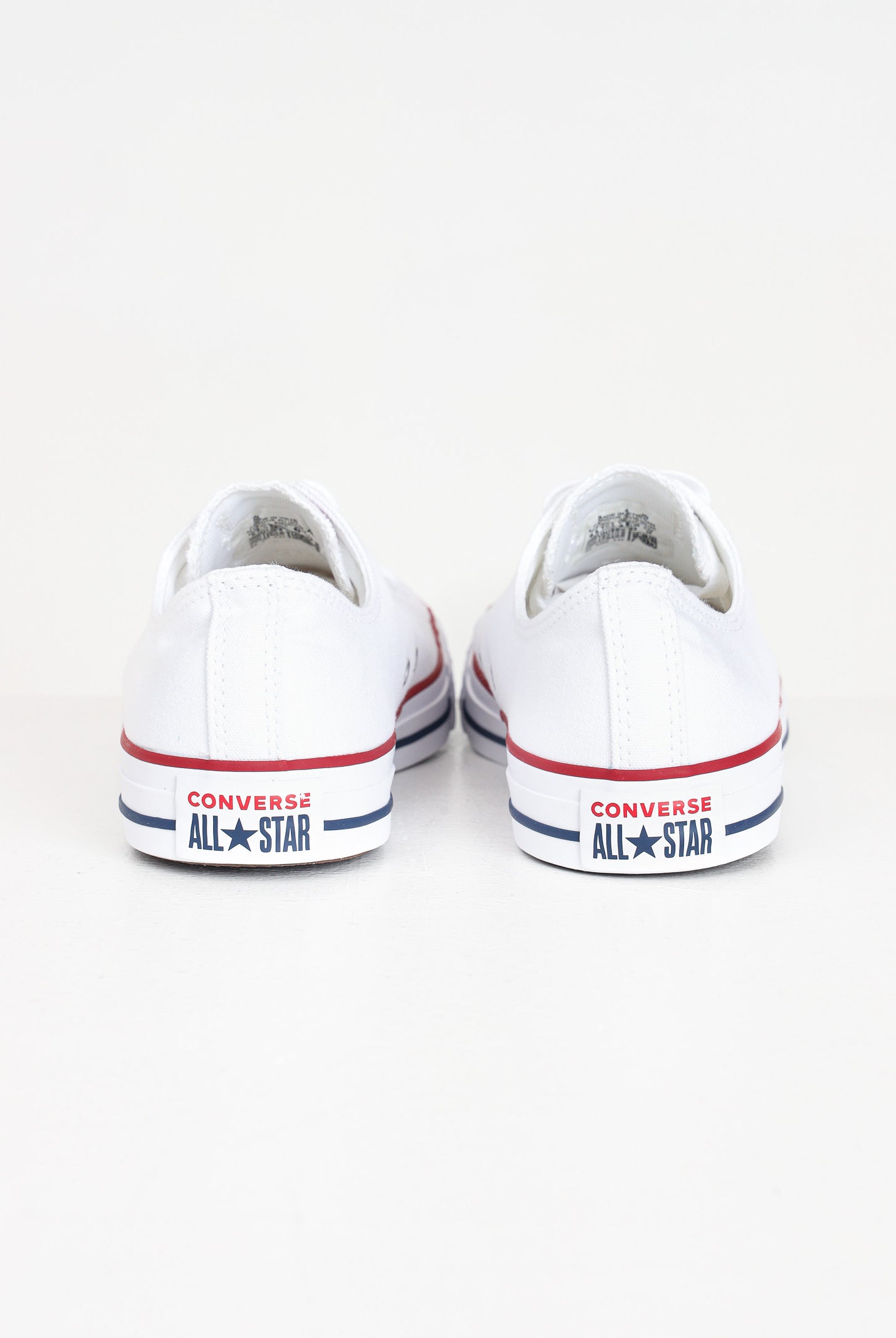 CONVERSE Sneakers CHUCK TAYLOR ALL STAR CLASSIC bianche per uomo e donna M7652C . CONVERSE