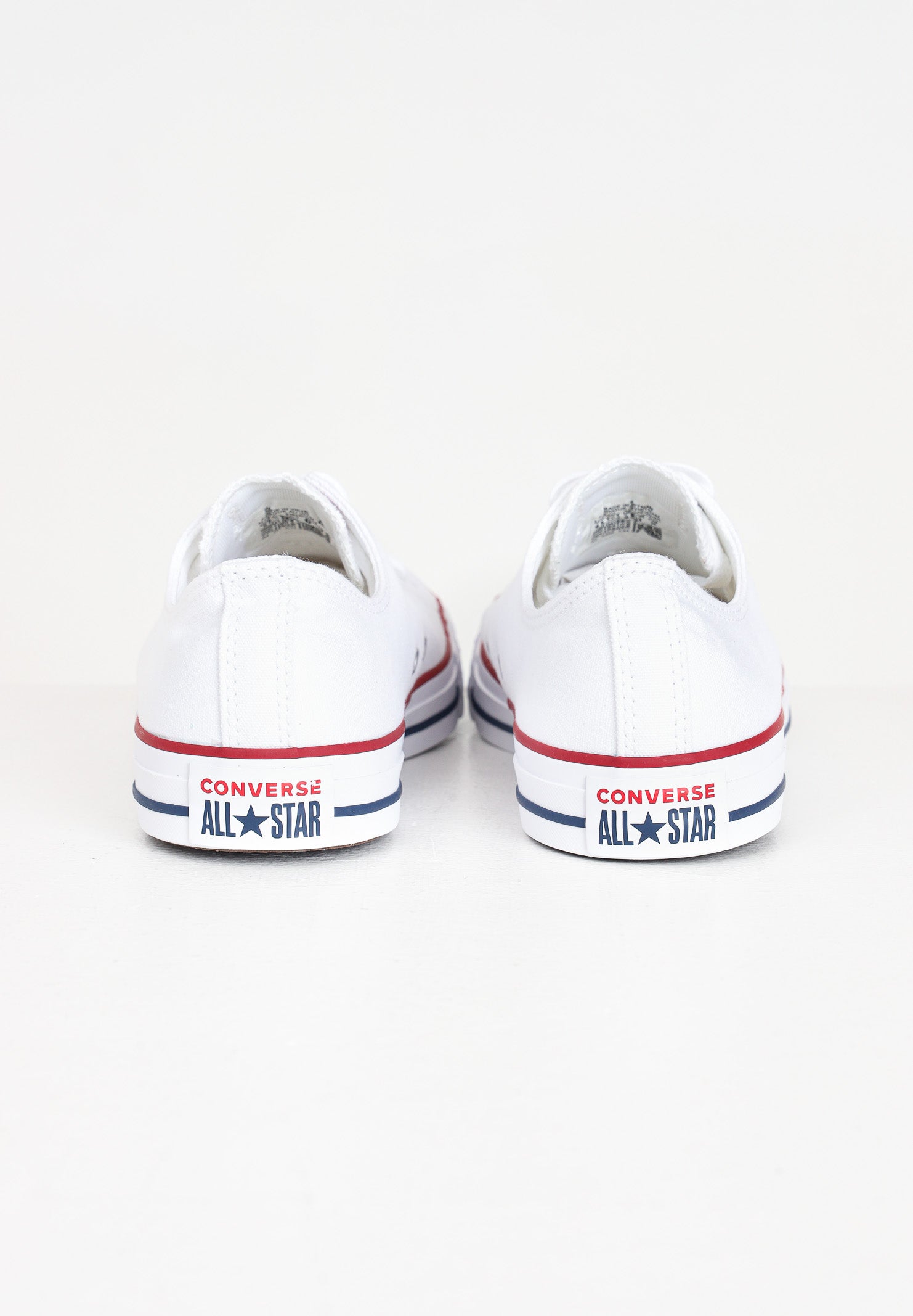 CONVERSE Sneakers CHUCK TAYLOR ALL STAR CLASSIC bianche per uomo e donna M7652C . CONVERSE