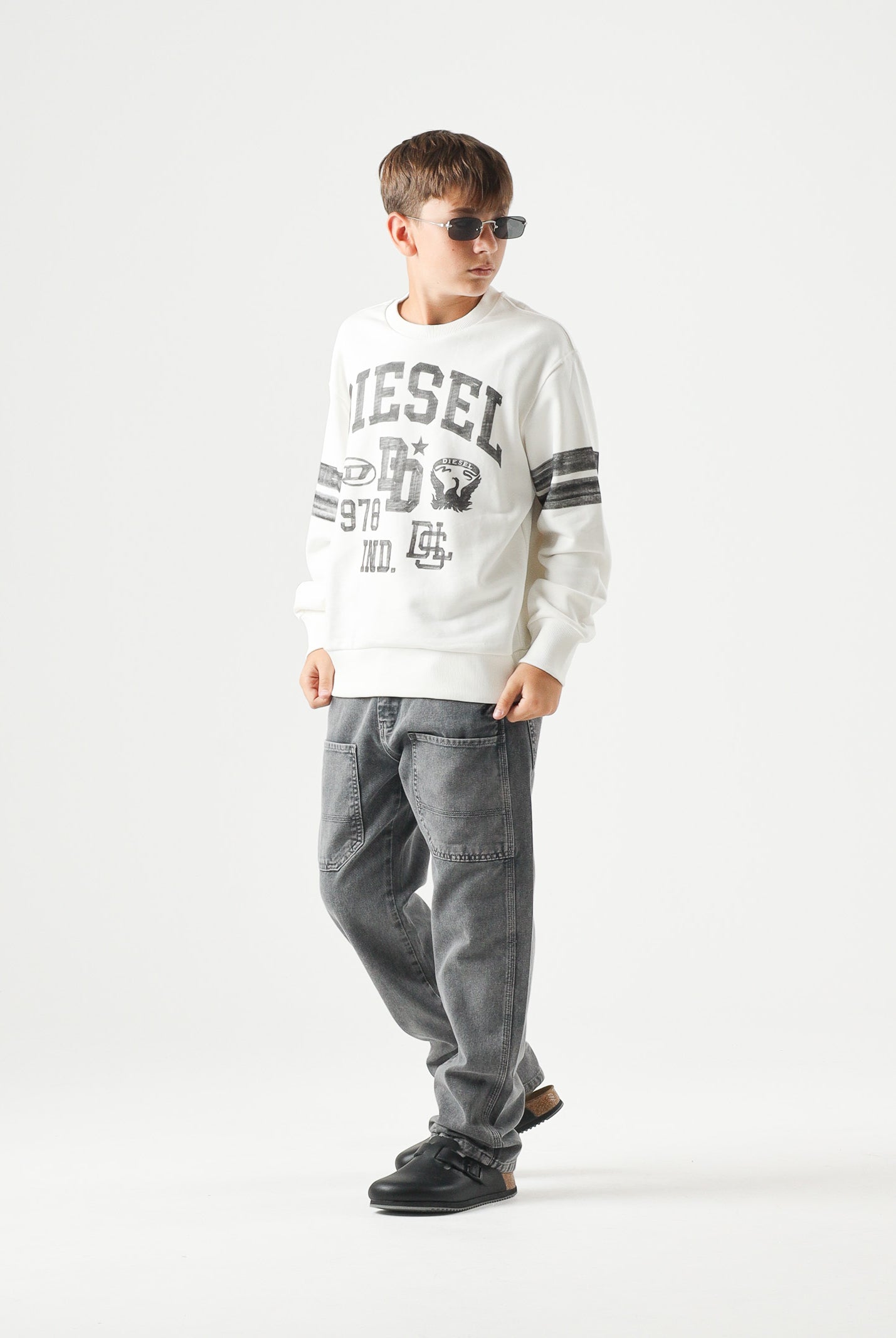 DIESEL Jeans ASPHALT grigio scuro per donna, ragazzi e bambini con lavaggio effetto used. J02330KXBUP K910A DIESEL